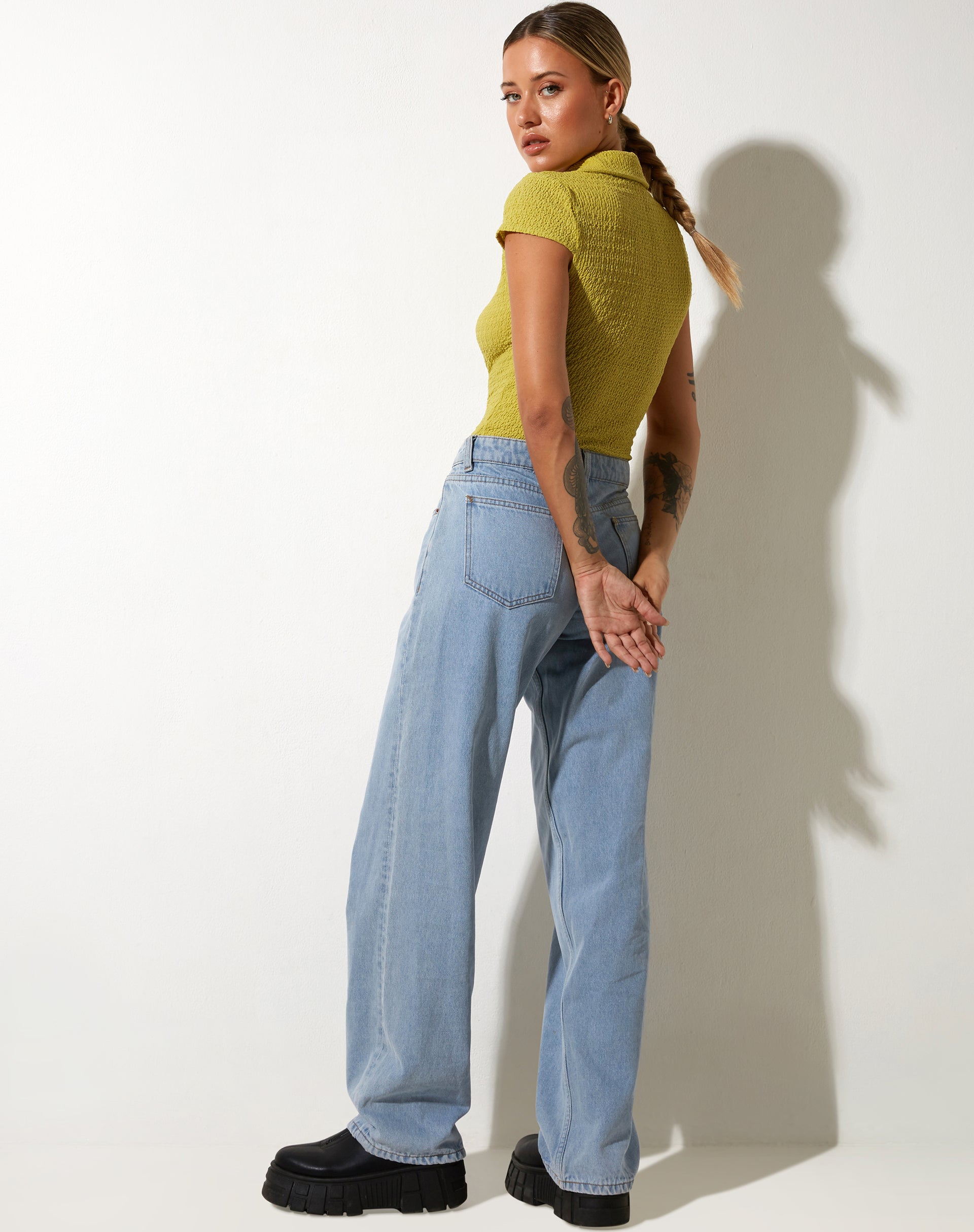 imagen de Elva Shirt en Bubble Jersey Olive Oil