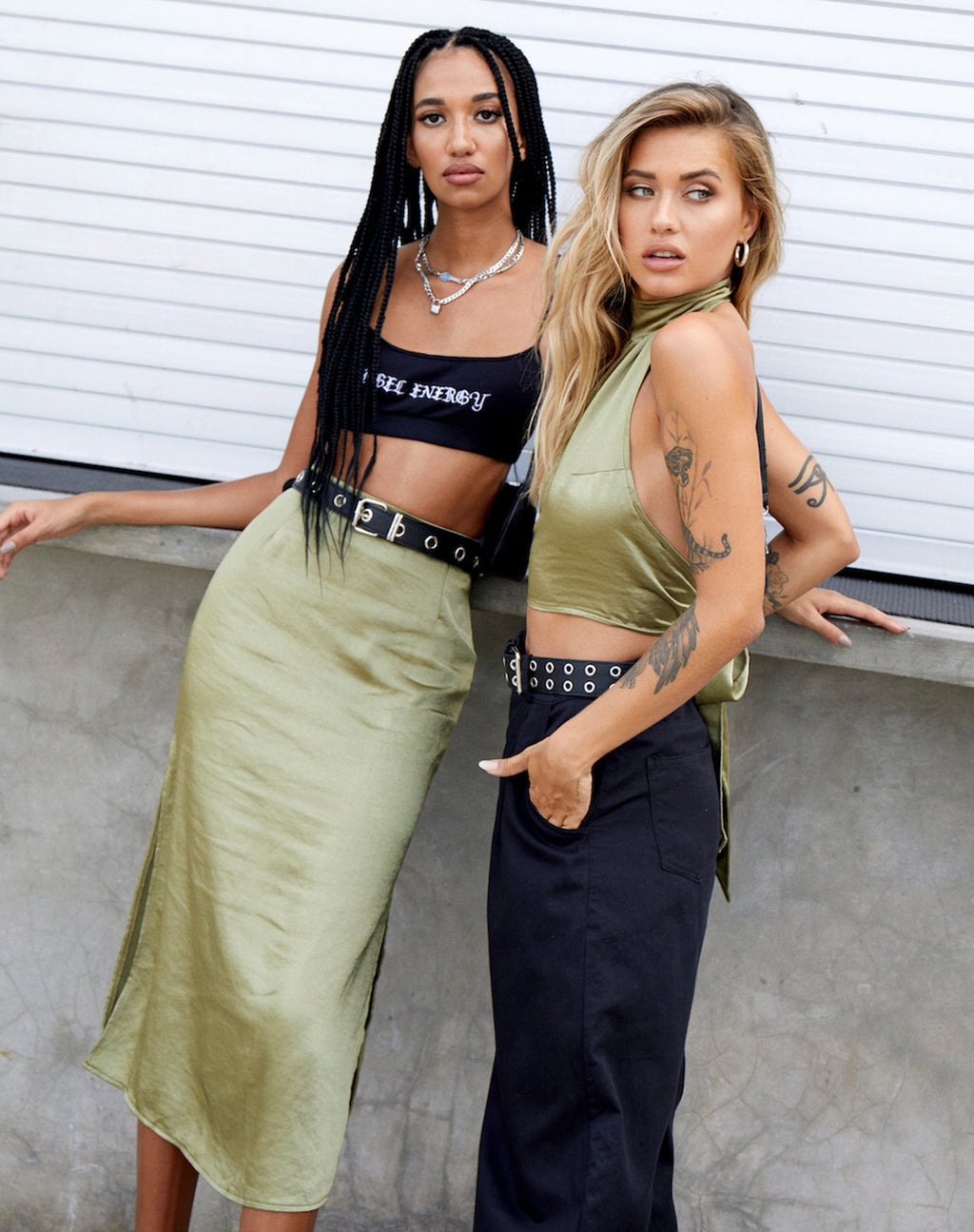 Noela Crop Top en satén Oliva
