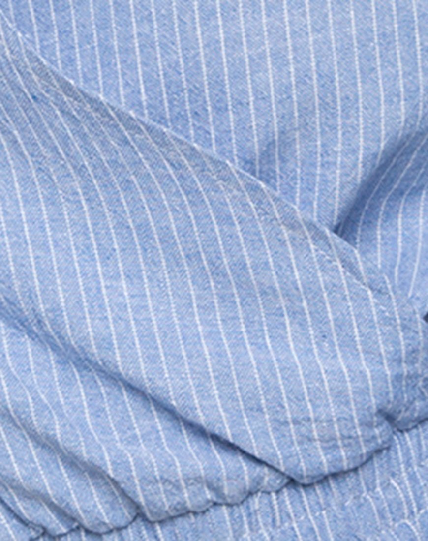 Imagen de Evrilia Blusa envolvente en rayas azul