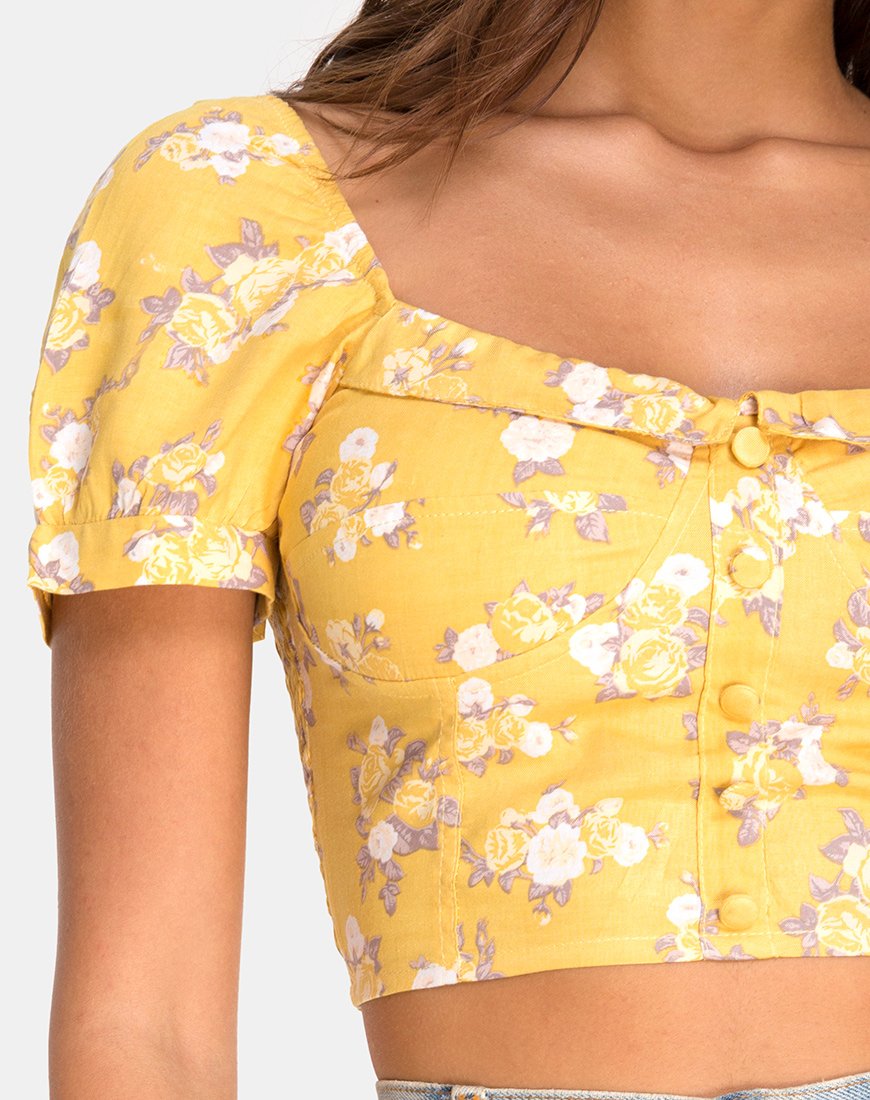 Imagen de la blusa Fahrani en ramo de rosas amarillo