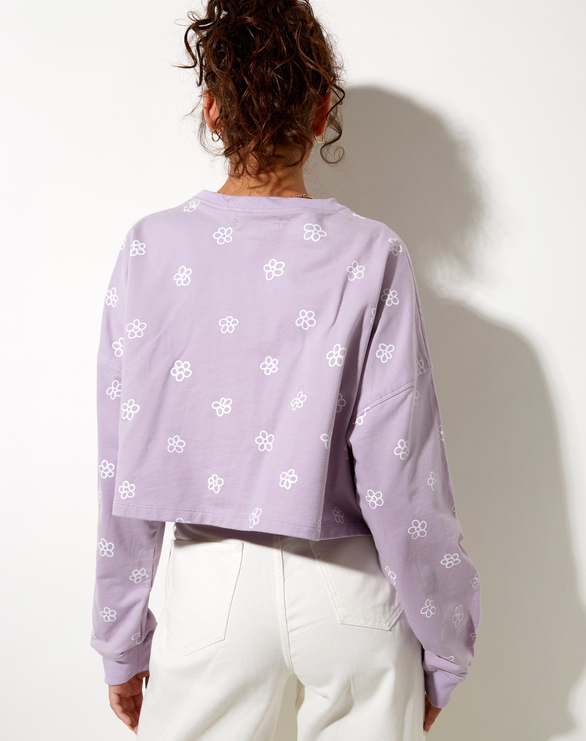 Imagen de Fawly Crop Top en Graffiti Flor Pequeña Lila