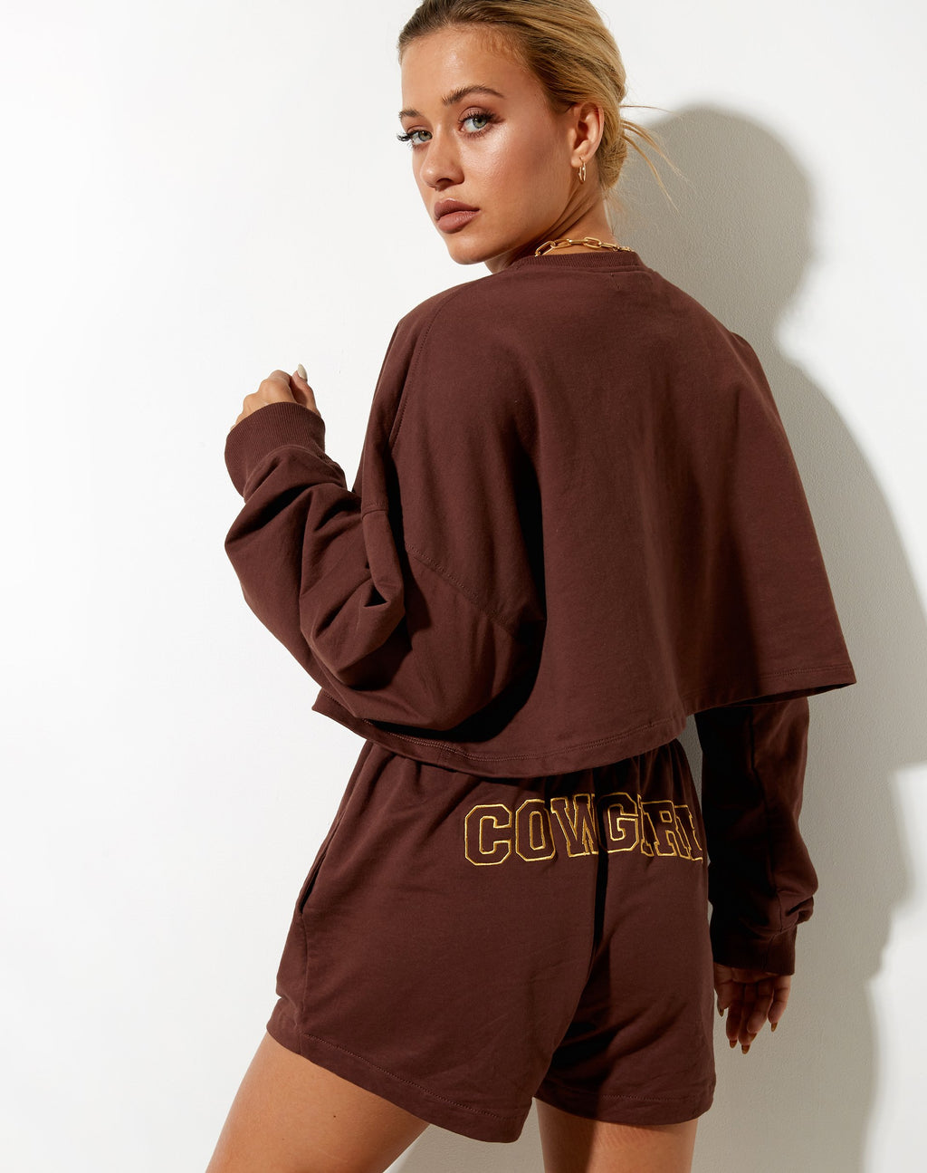 Fawly Crop Top en Caoba Profundo Cowgirl Embro