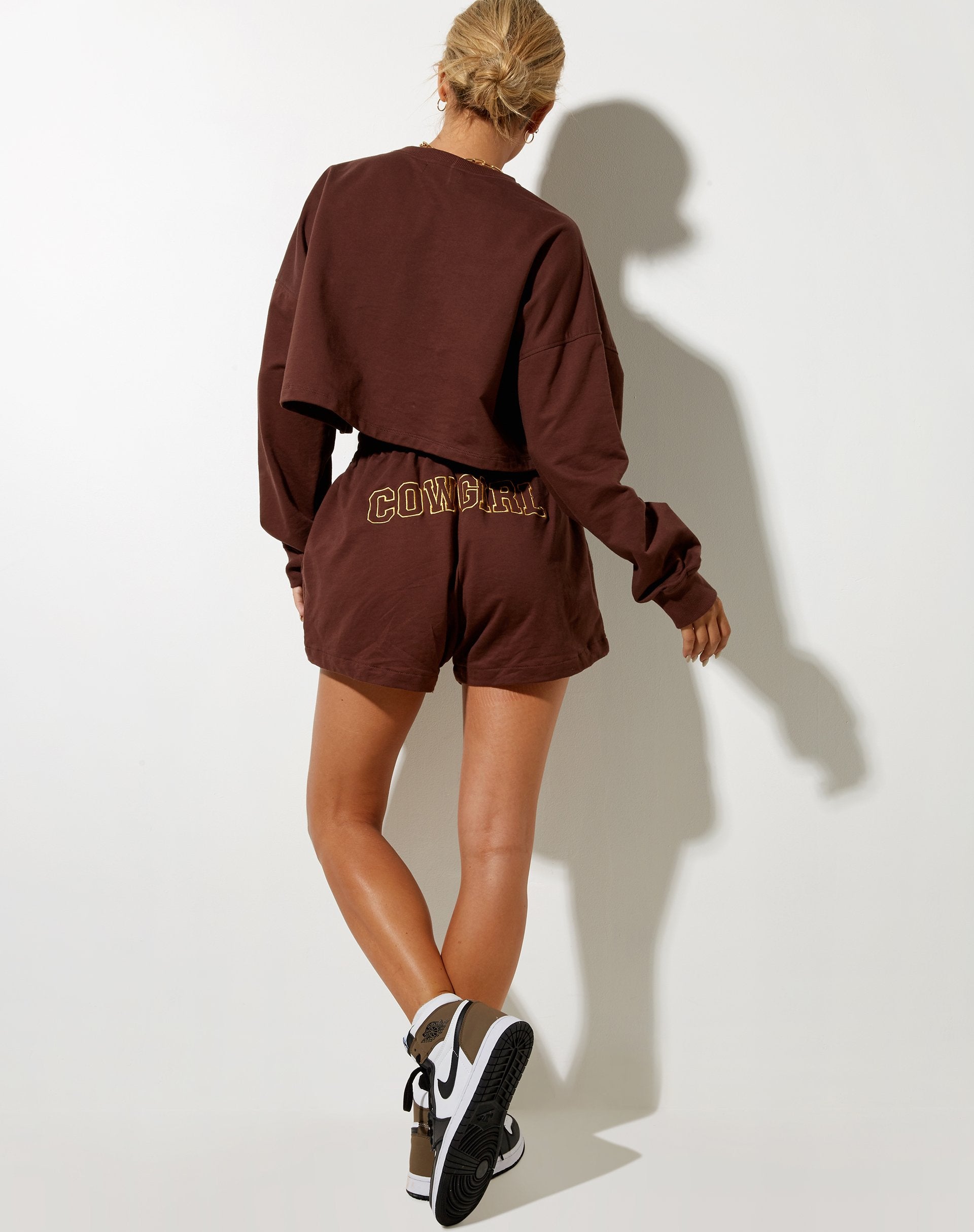 Imagen de Fawly Crop Top en Caoba Profundo Cowgirl Embro