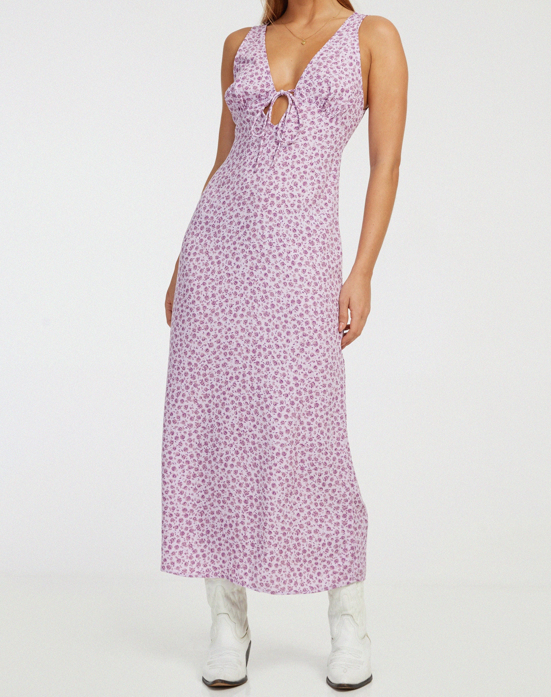 imagen de Fiaso Midi Dress in Ditsy Rose Lilac