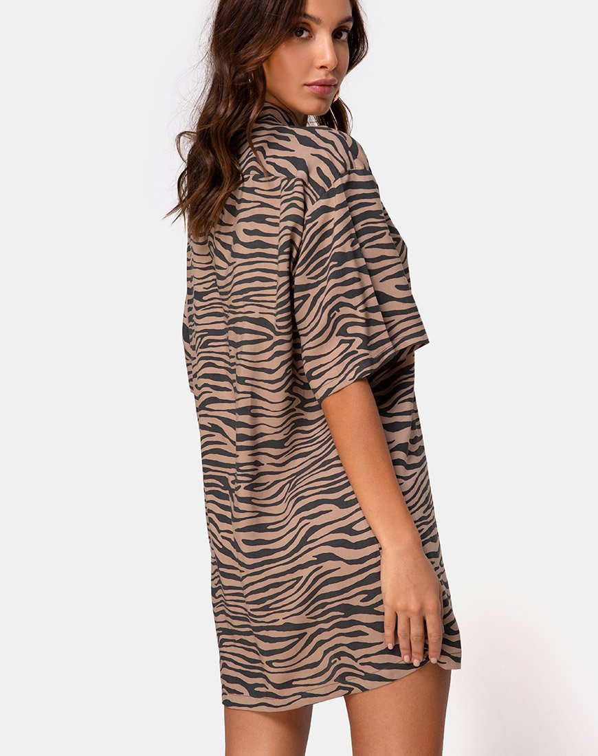 Imagen del minivestido Fresia en gris topo cebra