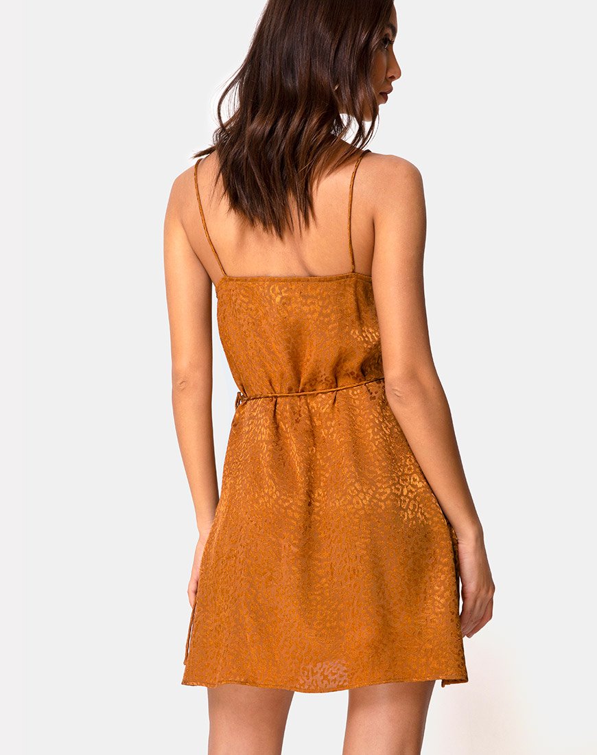 Vestido Furiosa en satén dorado de guepardo