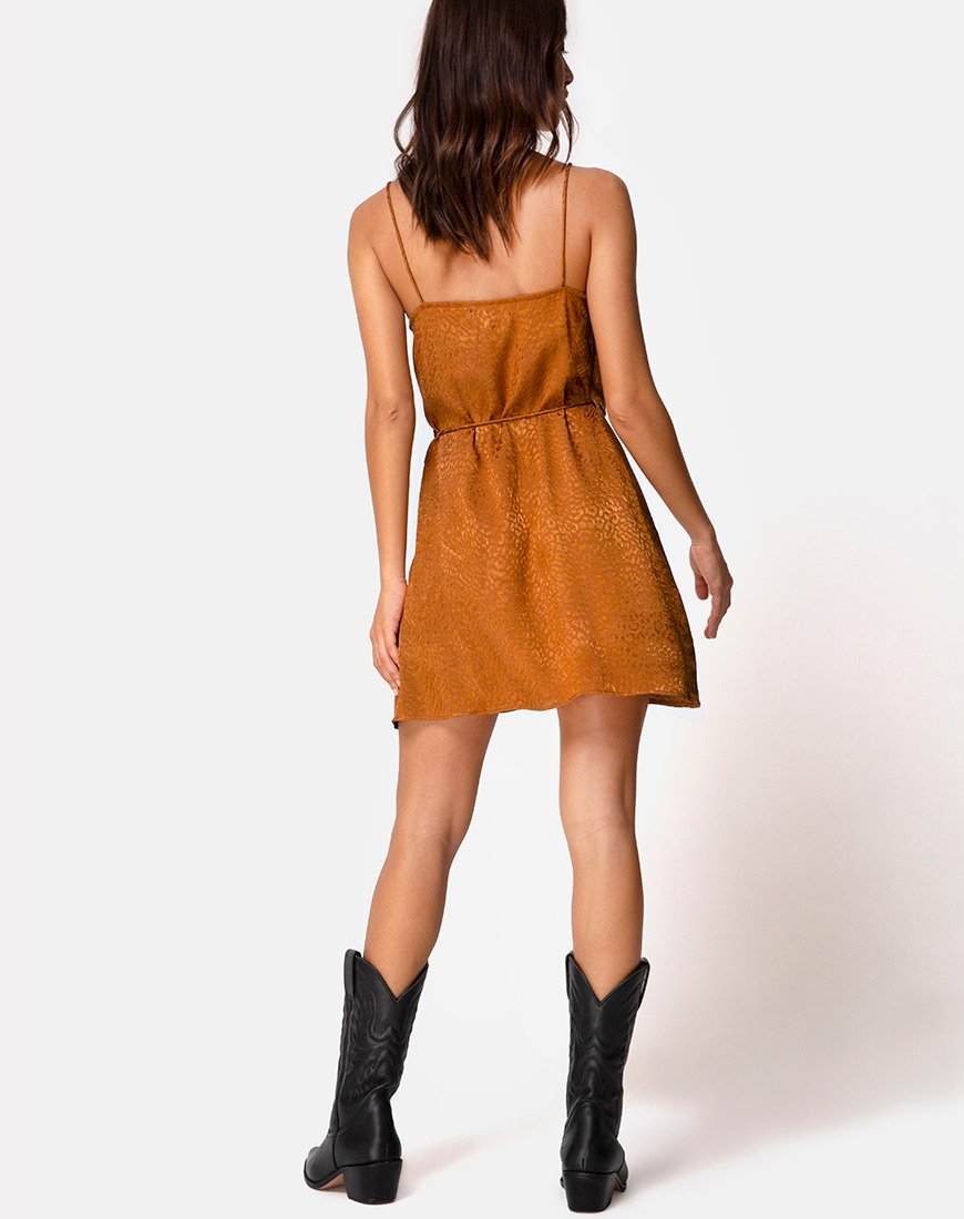 Imagen de Furiosa Wrap Dress in Gold Satin Cheetah