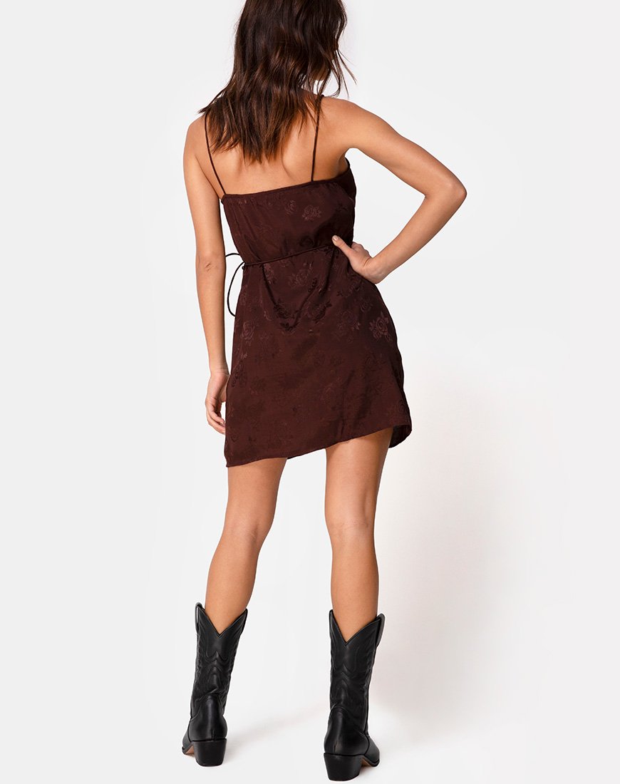 Imagen de Furiosa Wrap Dress in Satin Rose Cocoa