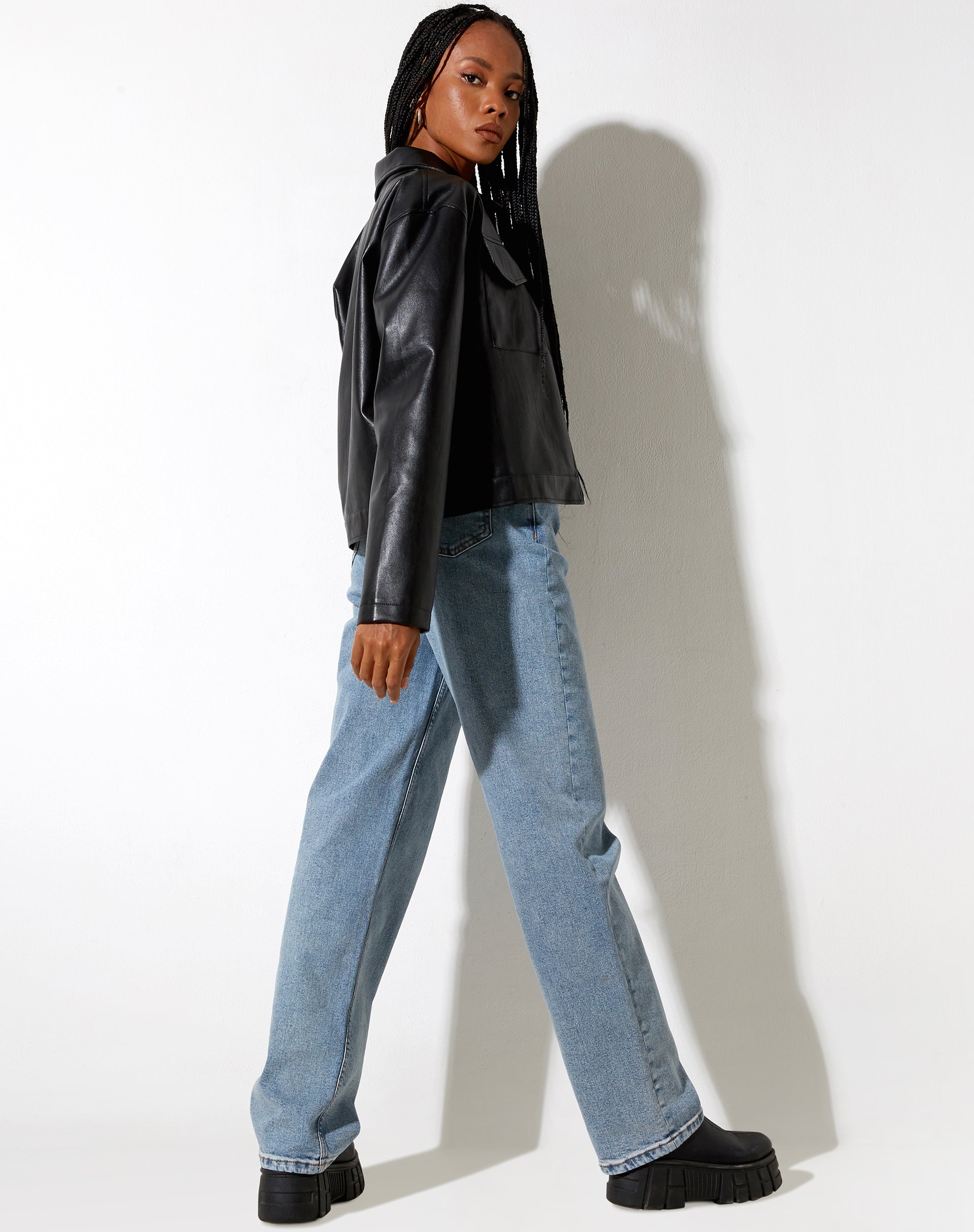 Imagen de la chaqueta Gadar en PU negro