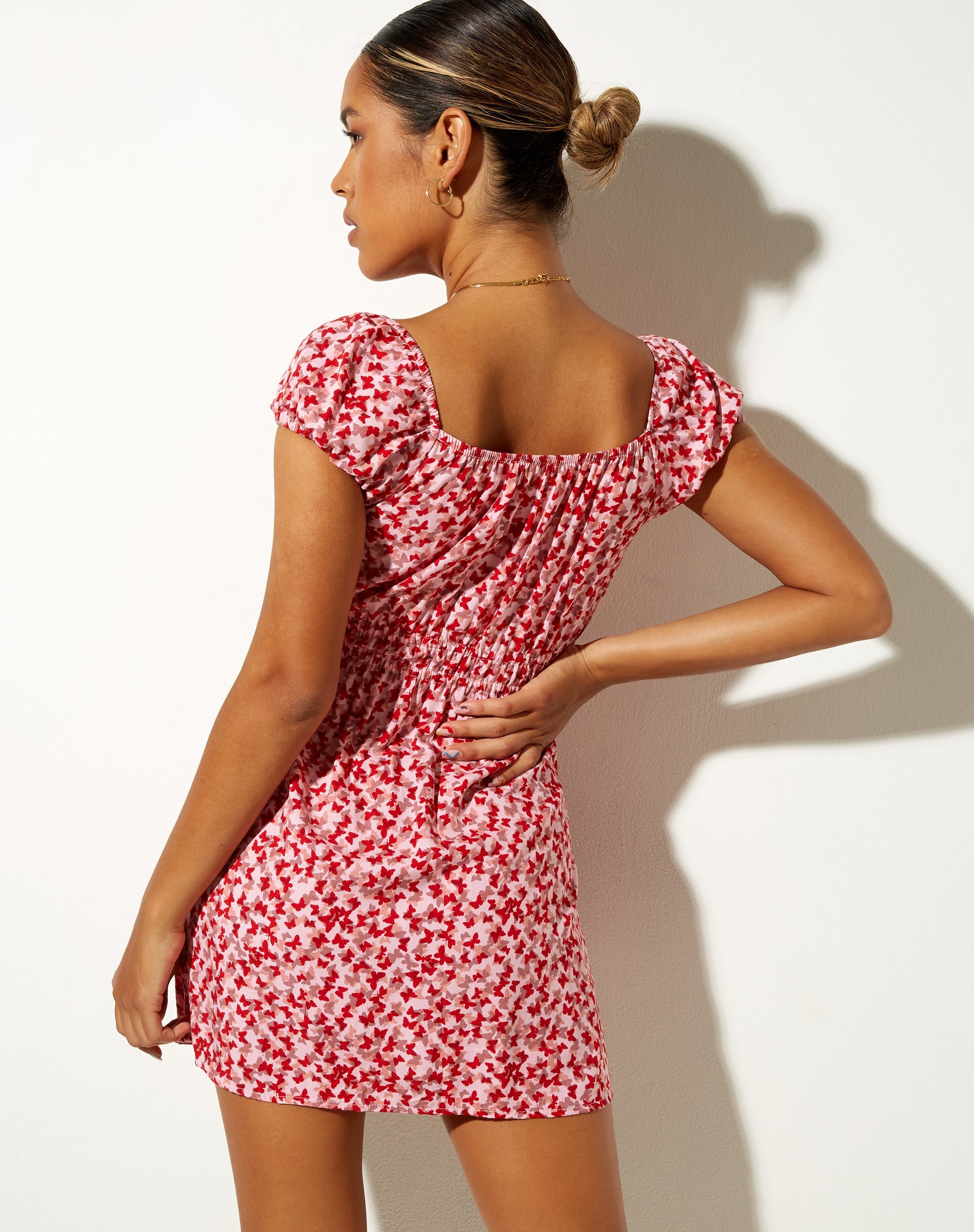 Imagen de Galova Minivestido en Ditsy Butterfly Melocotón y Rojo