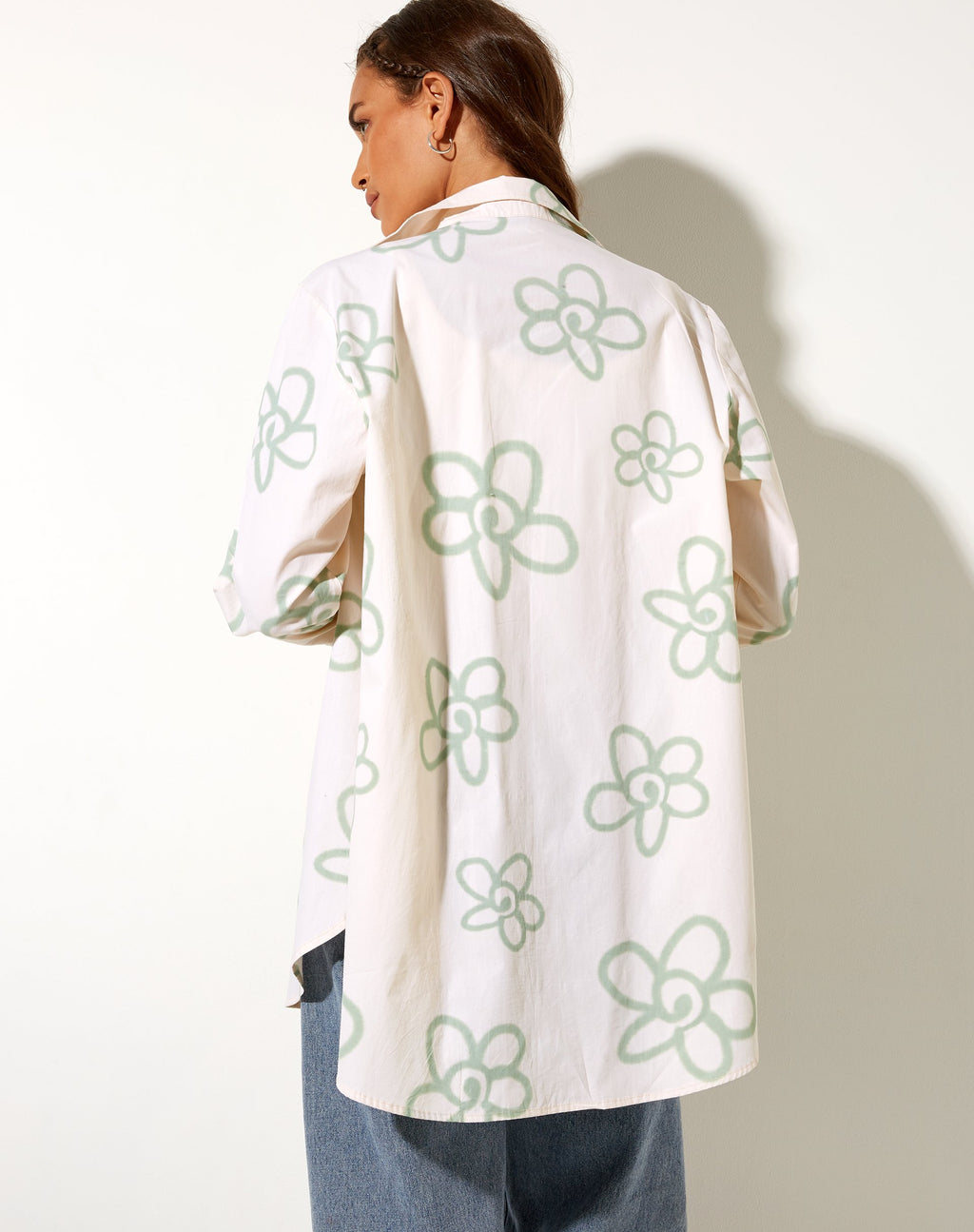Camisa Gana en Blanco Flor de Graffiti