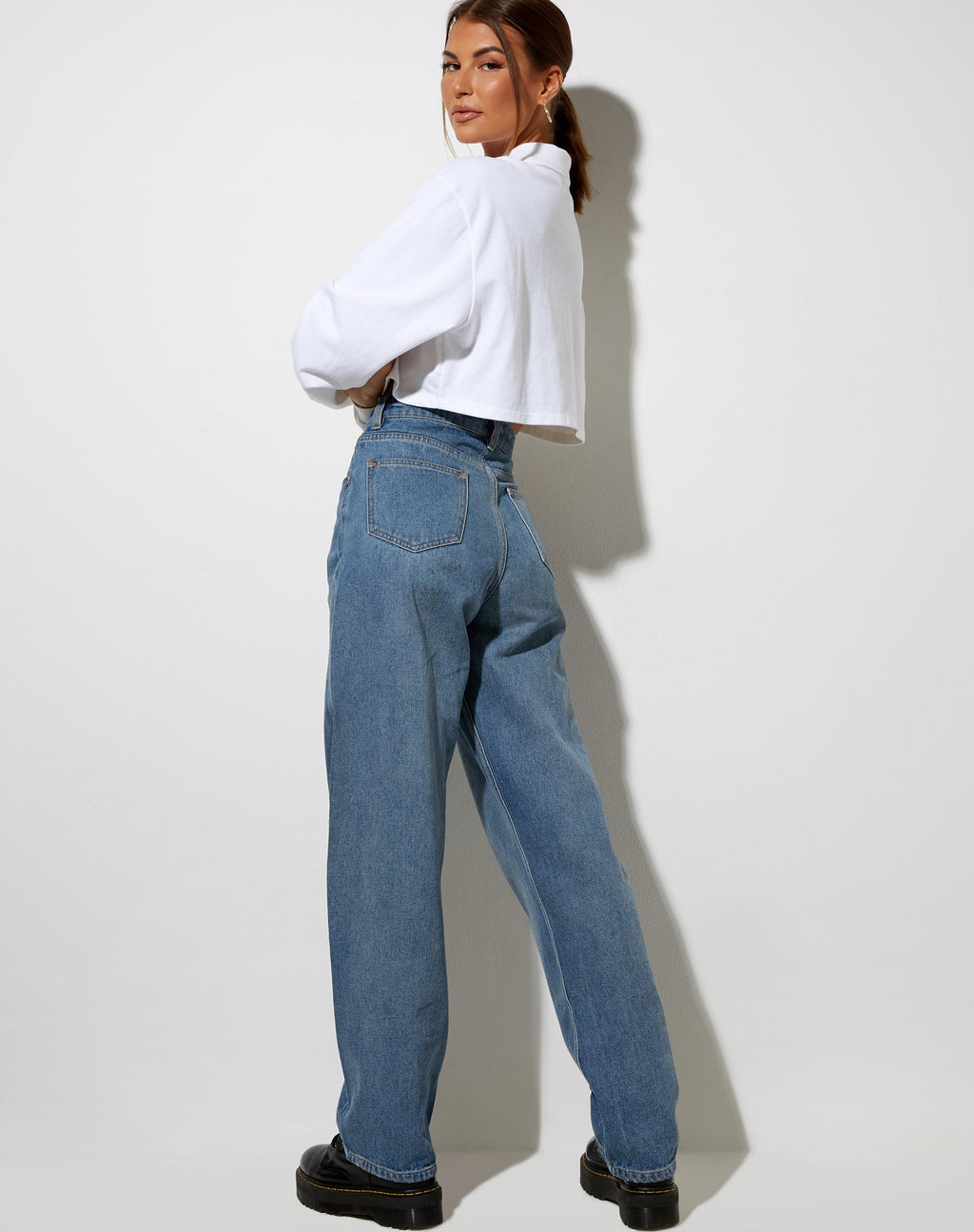 Gandi Crop Top en Blanco con Etiqueta Motel Work Clothing