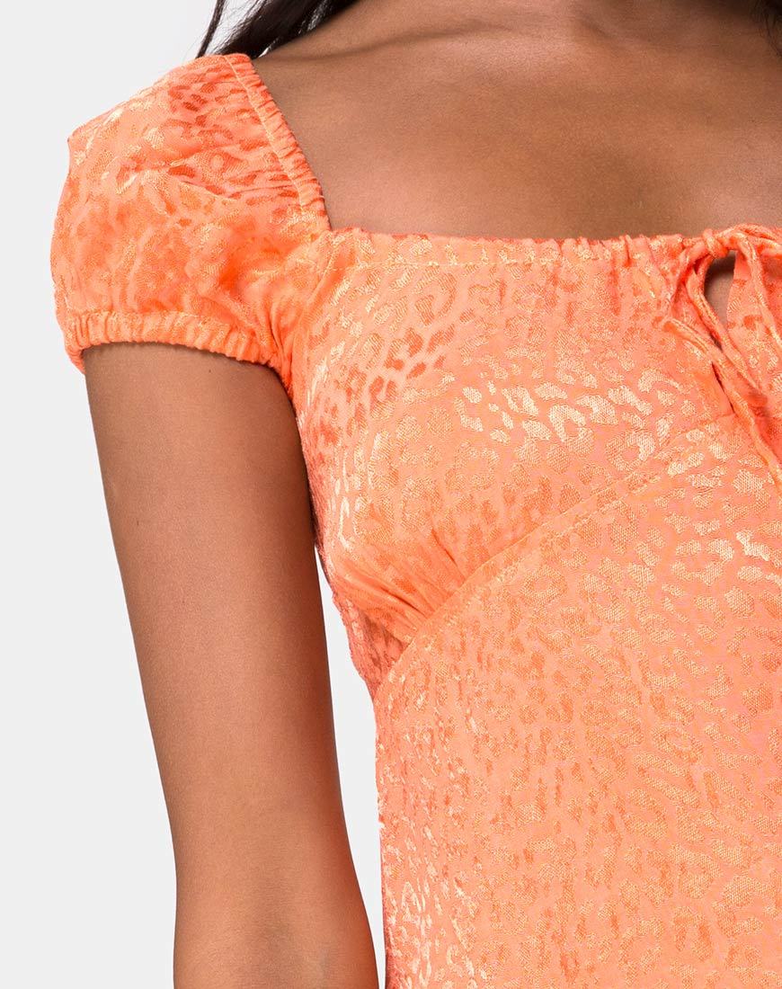 Imagen del minivestido Gaval de satén Coral guepardo