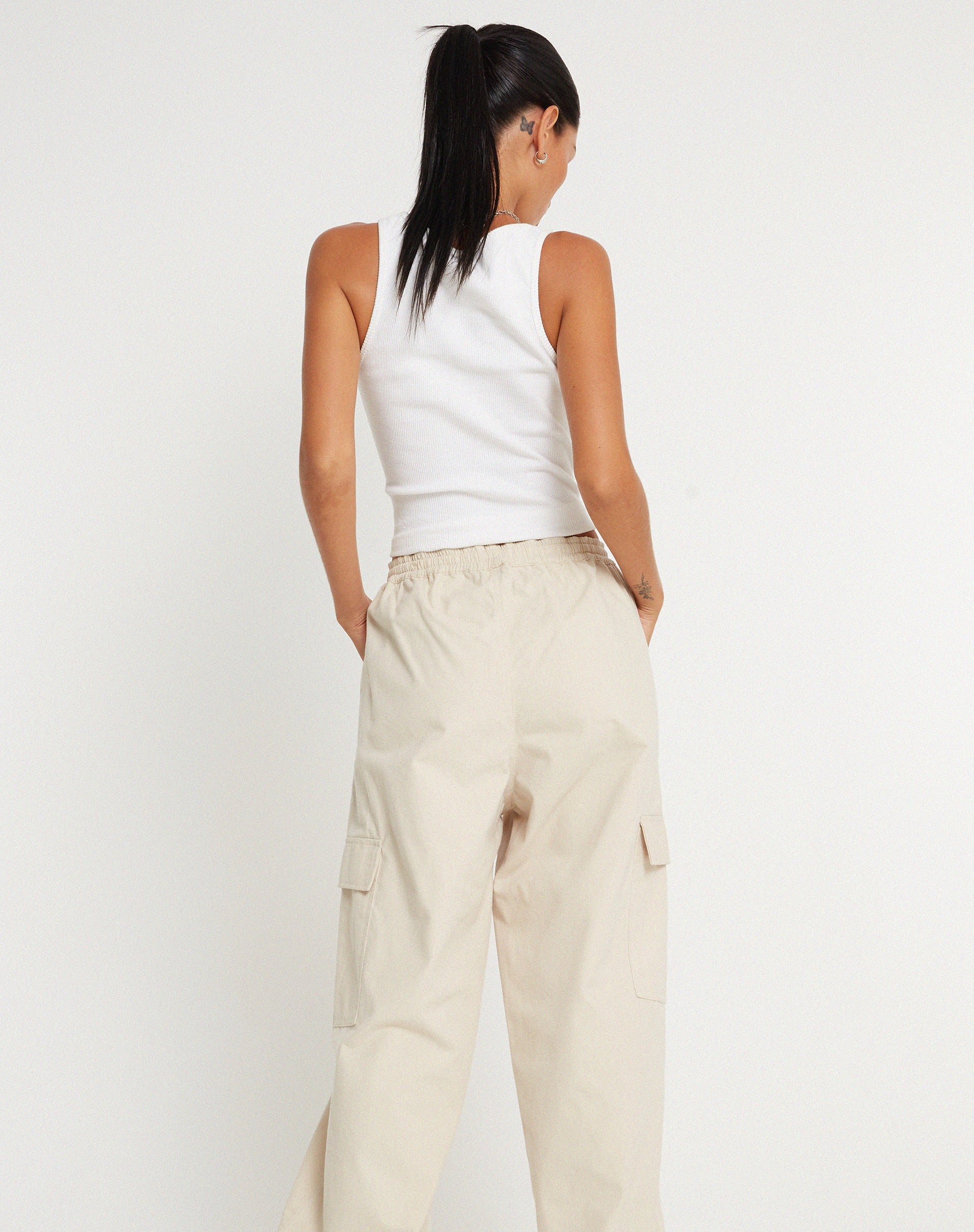 imagen de Geona Wide Leg Cargo Trouser en color crudo