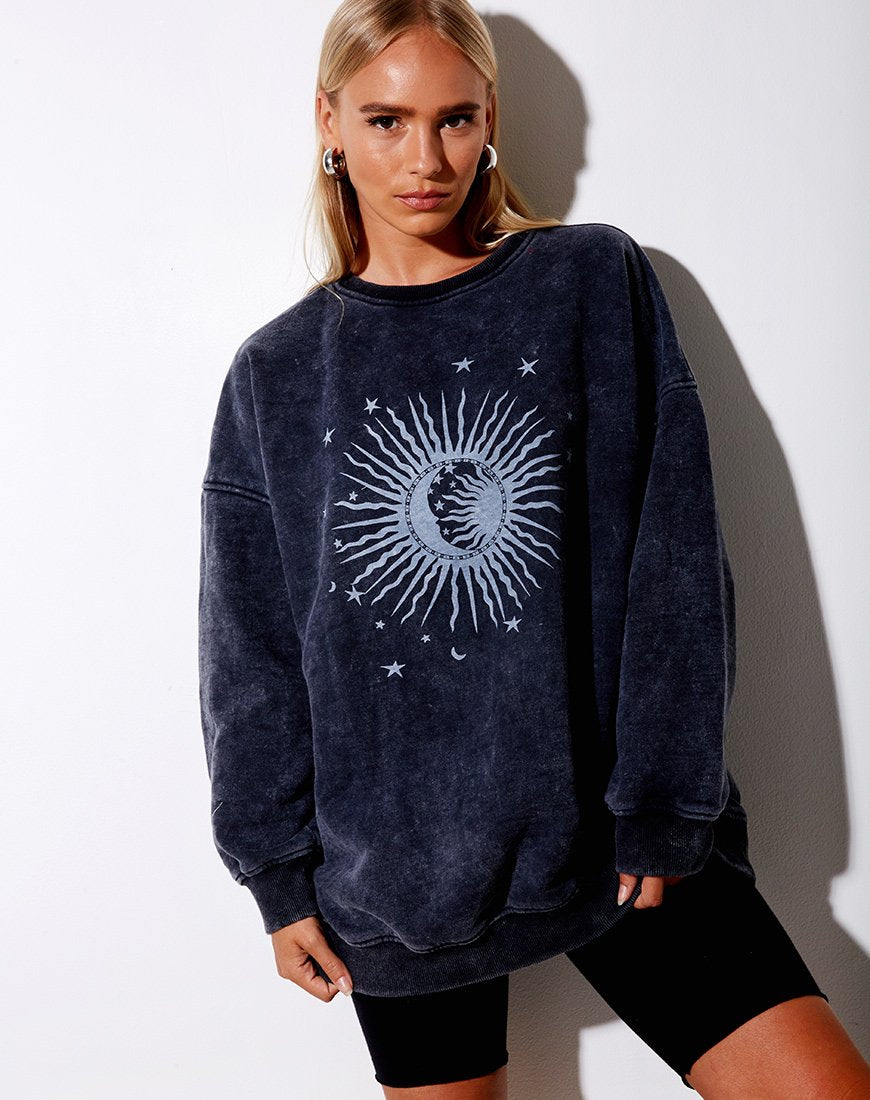 Imagen de sudadera Glo en negro lavado a la piedra Cosmos