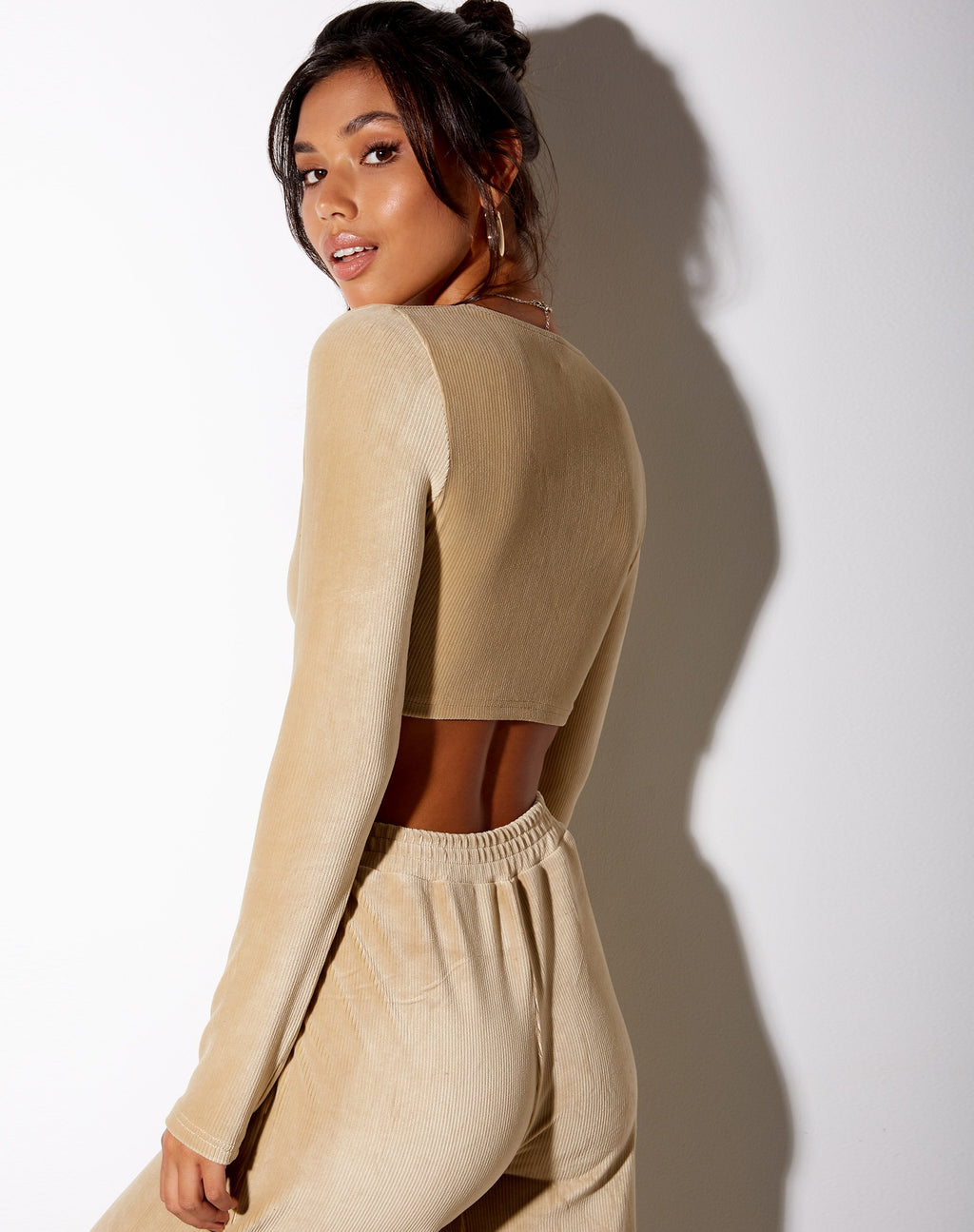 Guan Crop Top en Terciopelo Rib Tan