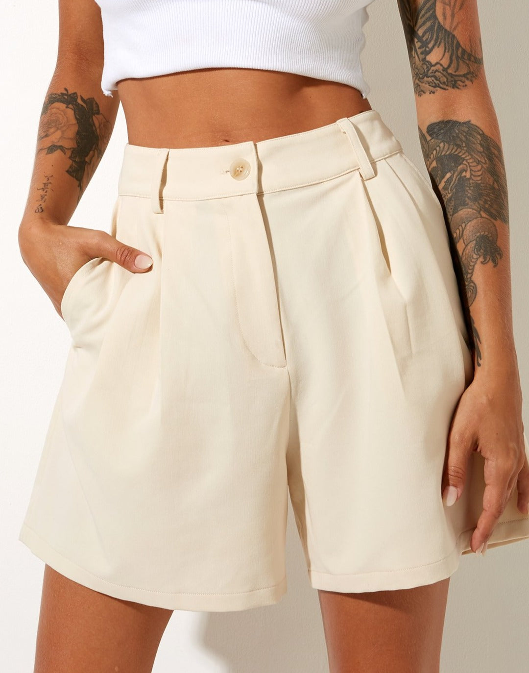 Imagen de Hamo Tailored Short en Crema