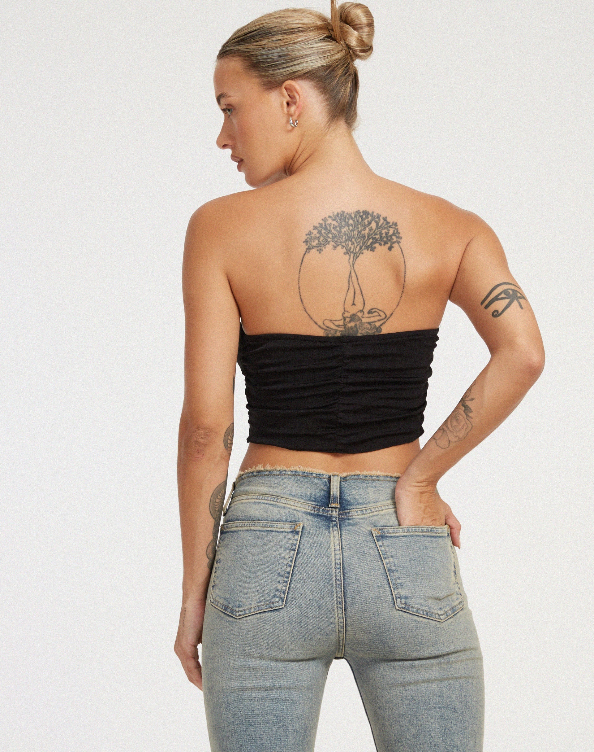 imagen de Hankru Bandeau Top en Negro