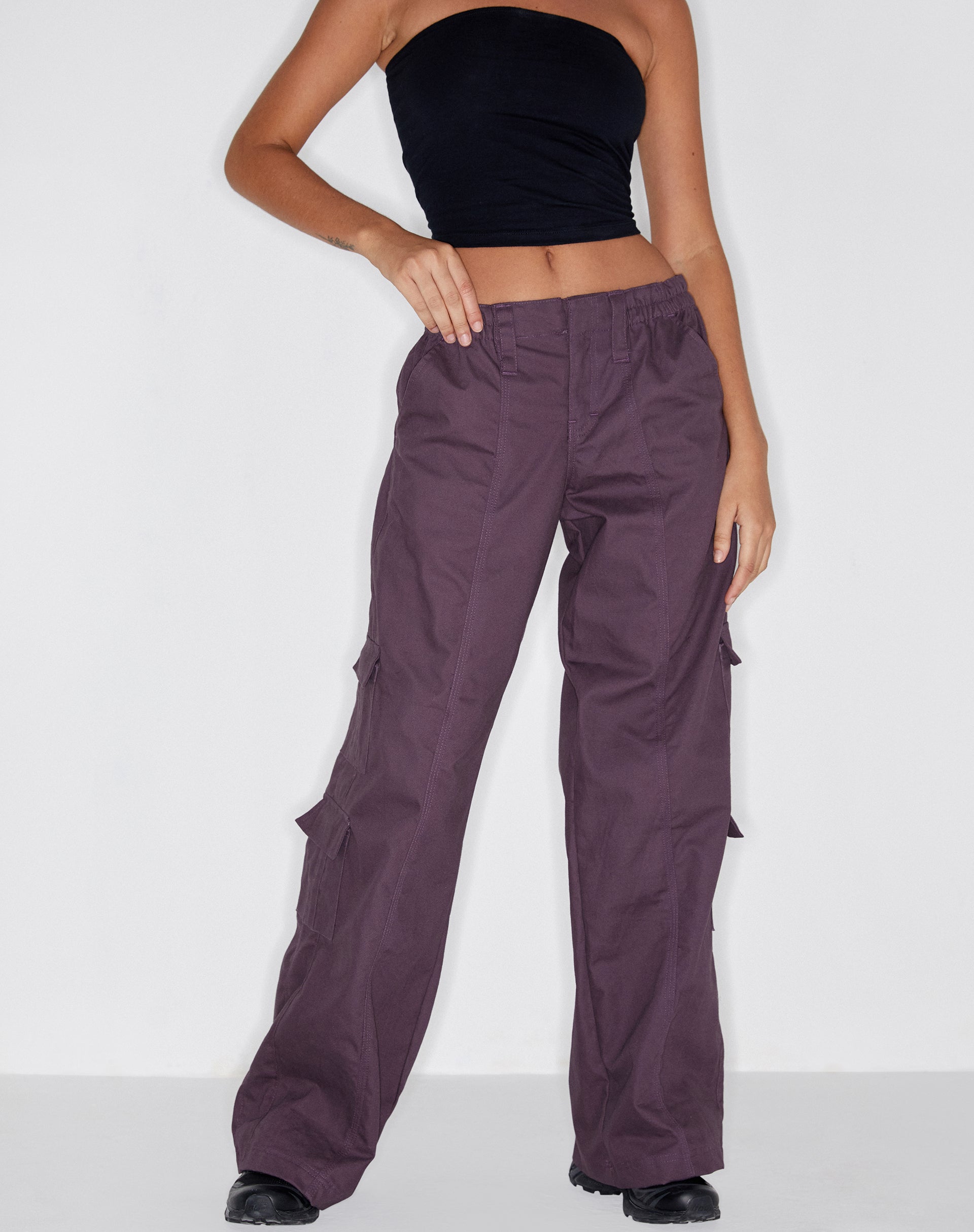 imagen de Hansa Cargo Trouser en Panamá Morado oscuro