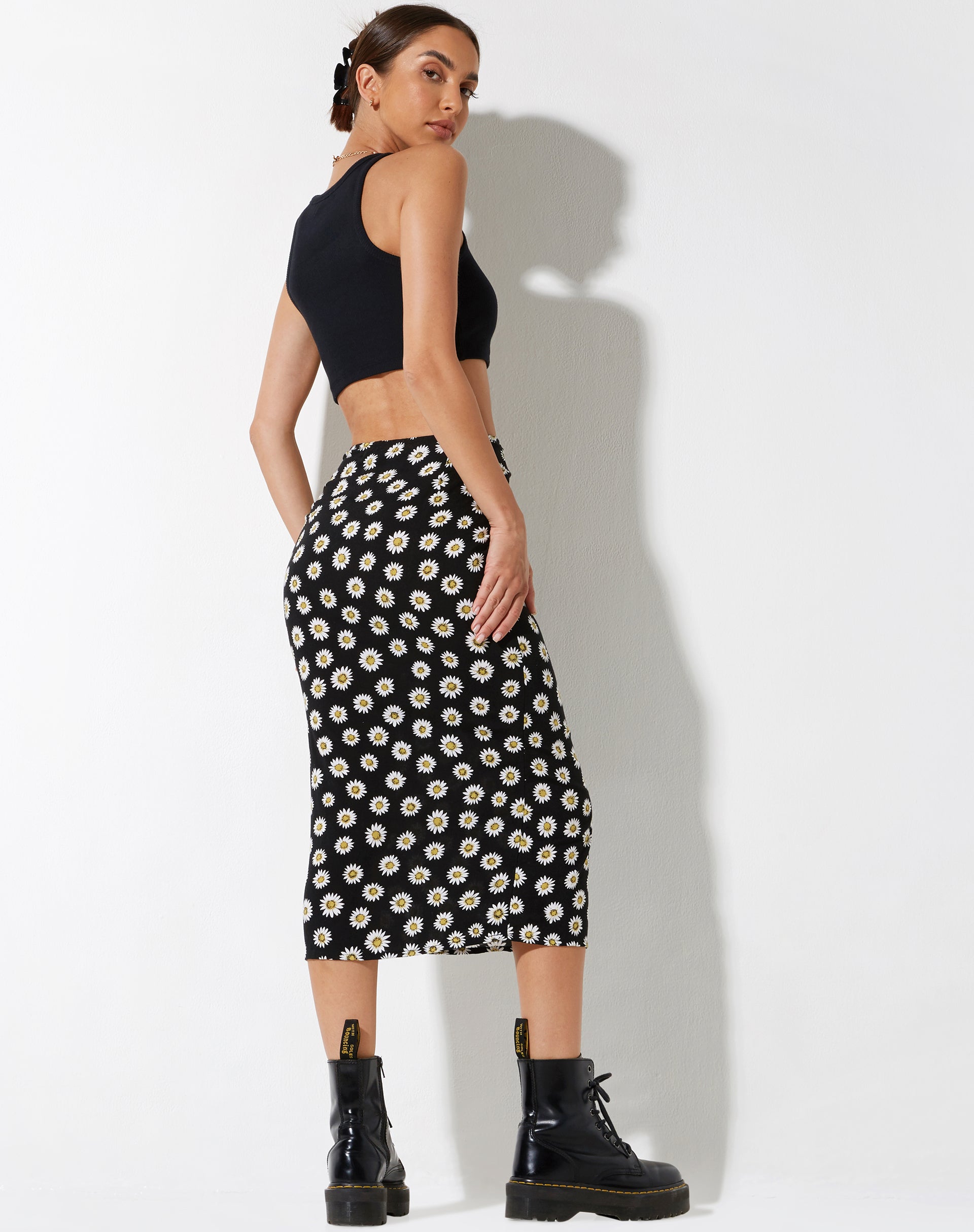 imagen de Harriet Midi Skirt en Grunge Daisy Negro