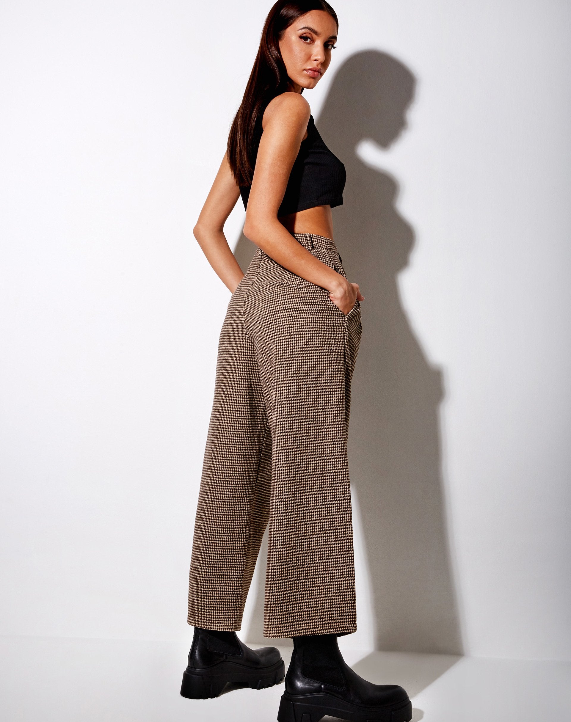 Imagen de Hatta Pantalón Culotte de pata de gallo marrón