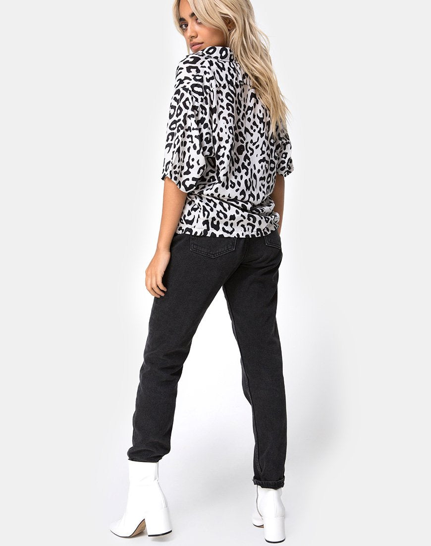 Imagen de Camisa Hawaiana en Mono Animal Gris y Blanca