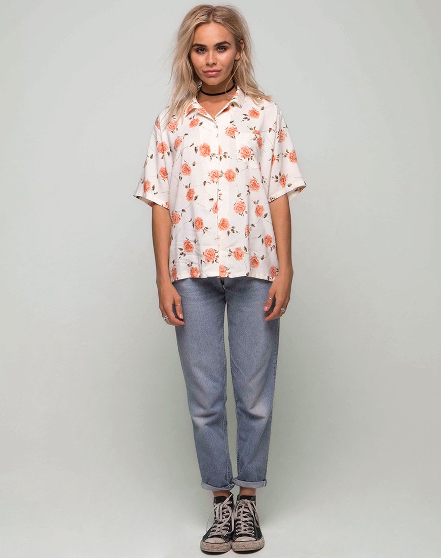 Imagen de camisa hawaiana en New Romance