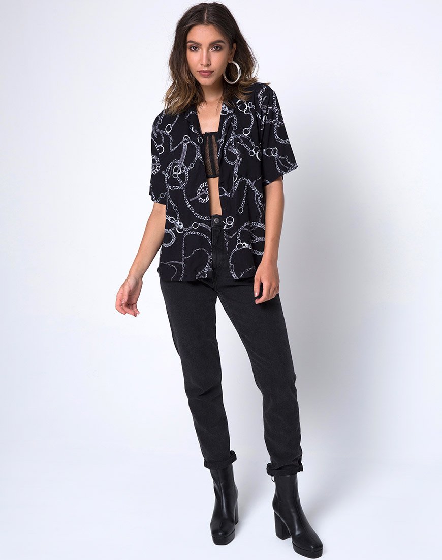 Imagen de camisa hawaiana en cadena