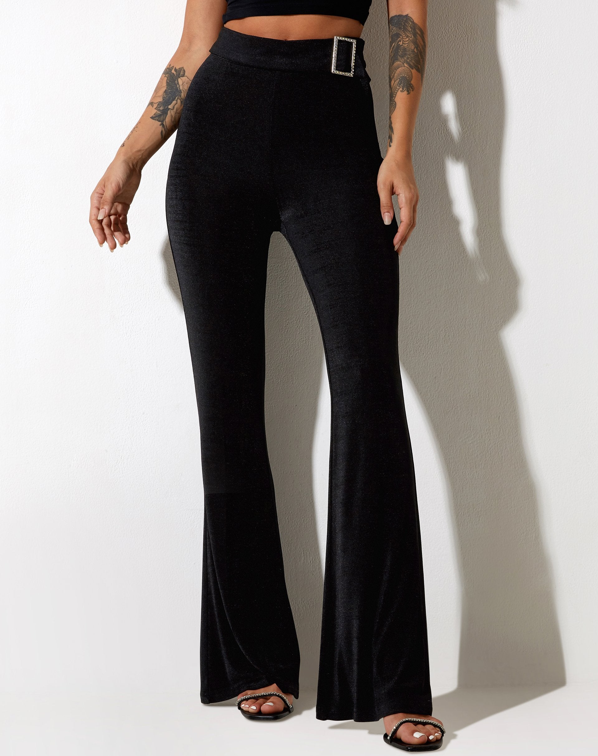 Imagen de Hermima Pantalón de crepé negro Hotfix Diamante