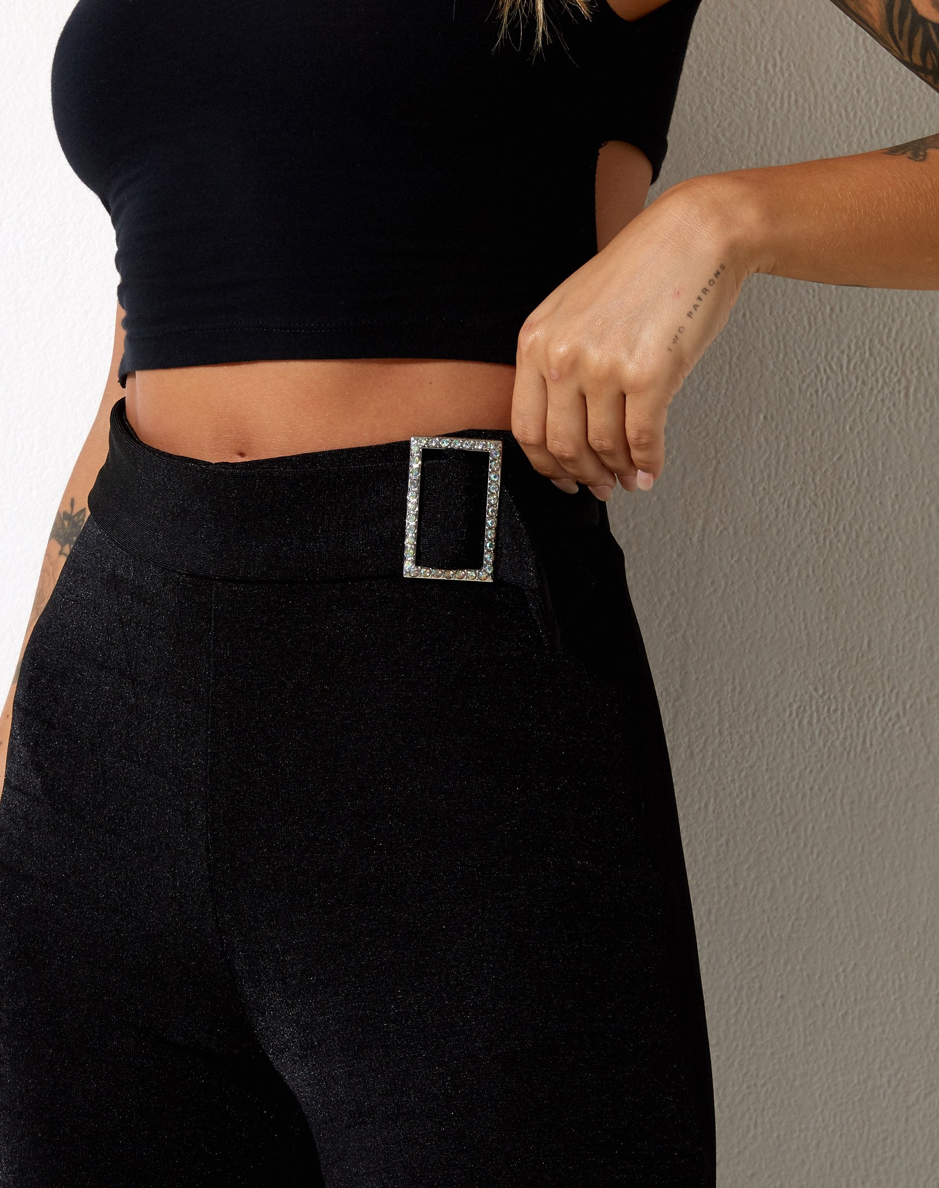 Imagen de Hermima Pantalón de crepé negro Hotfix Diamante