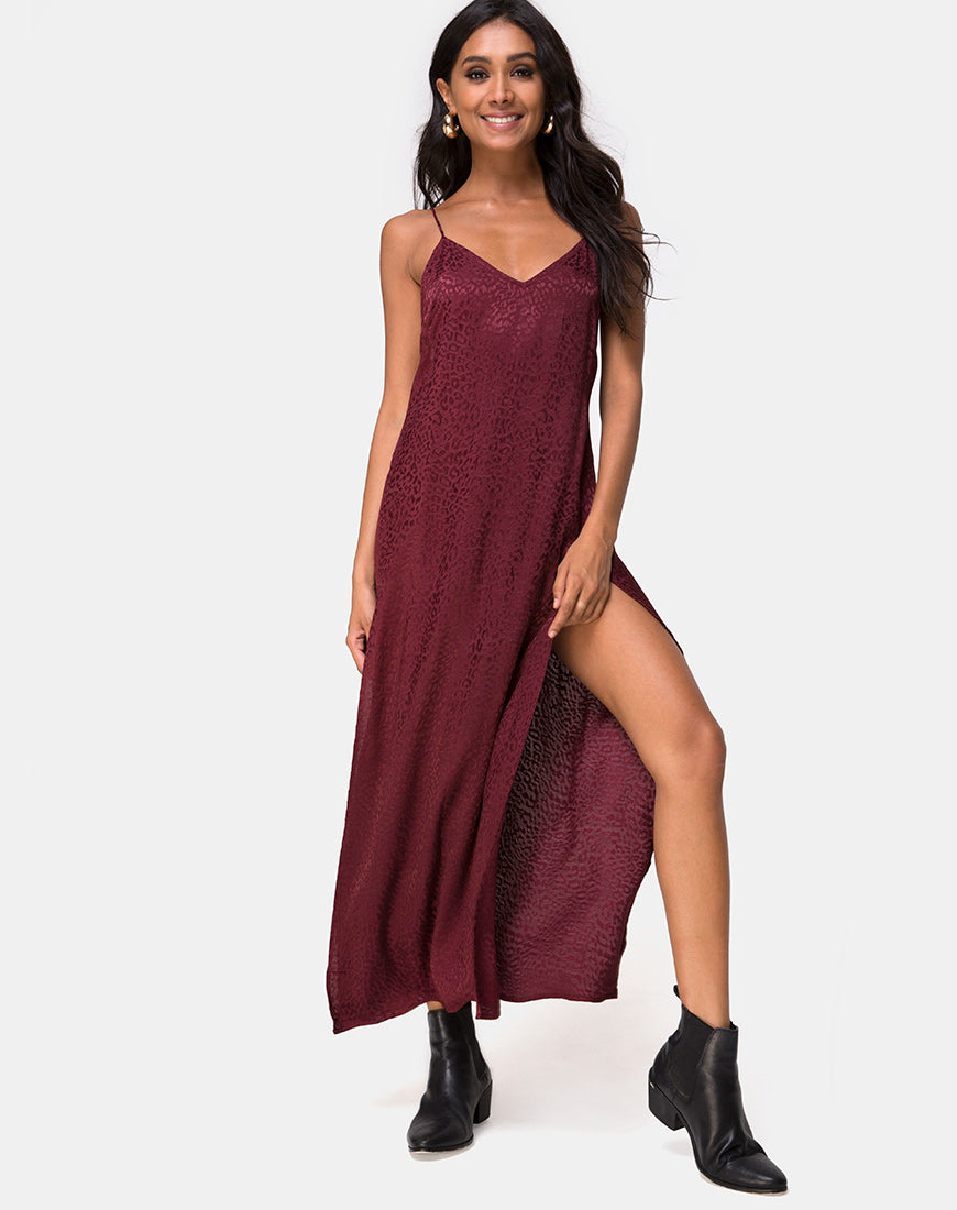 Imagen del vestido Hime de satén Chita Borgoña