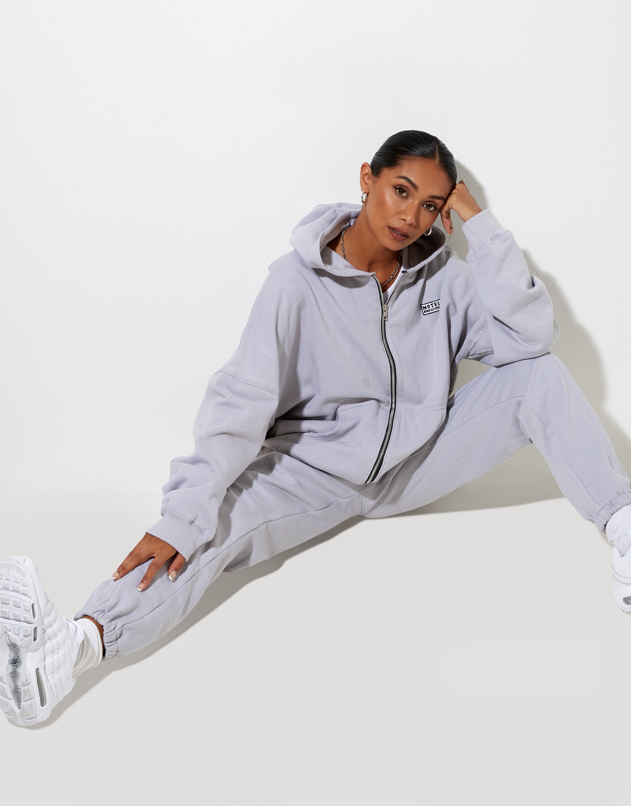 Imagen de Hollack Hoodie in Lunar Rock with Motel Work Clothing Label Embro