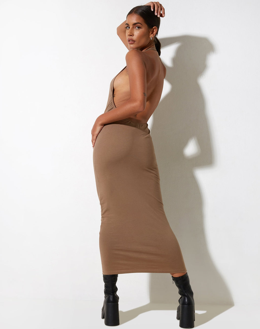 Vestido Housna Midi en visón plateado