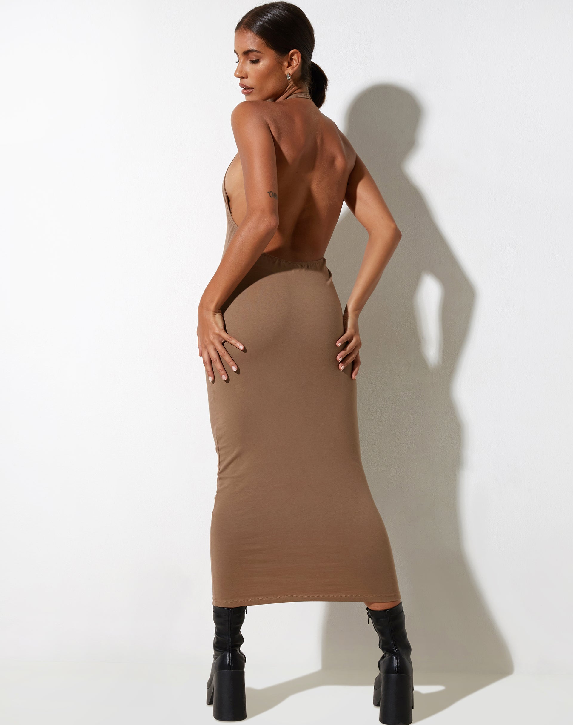 Vestido Housna Midi en visón plateado