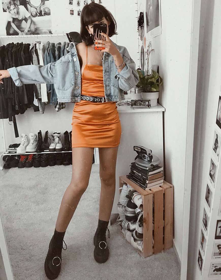 Mini Vestido Kozue en Satén Sal Caramelo