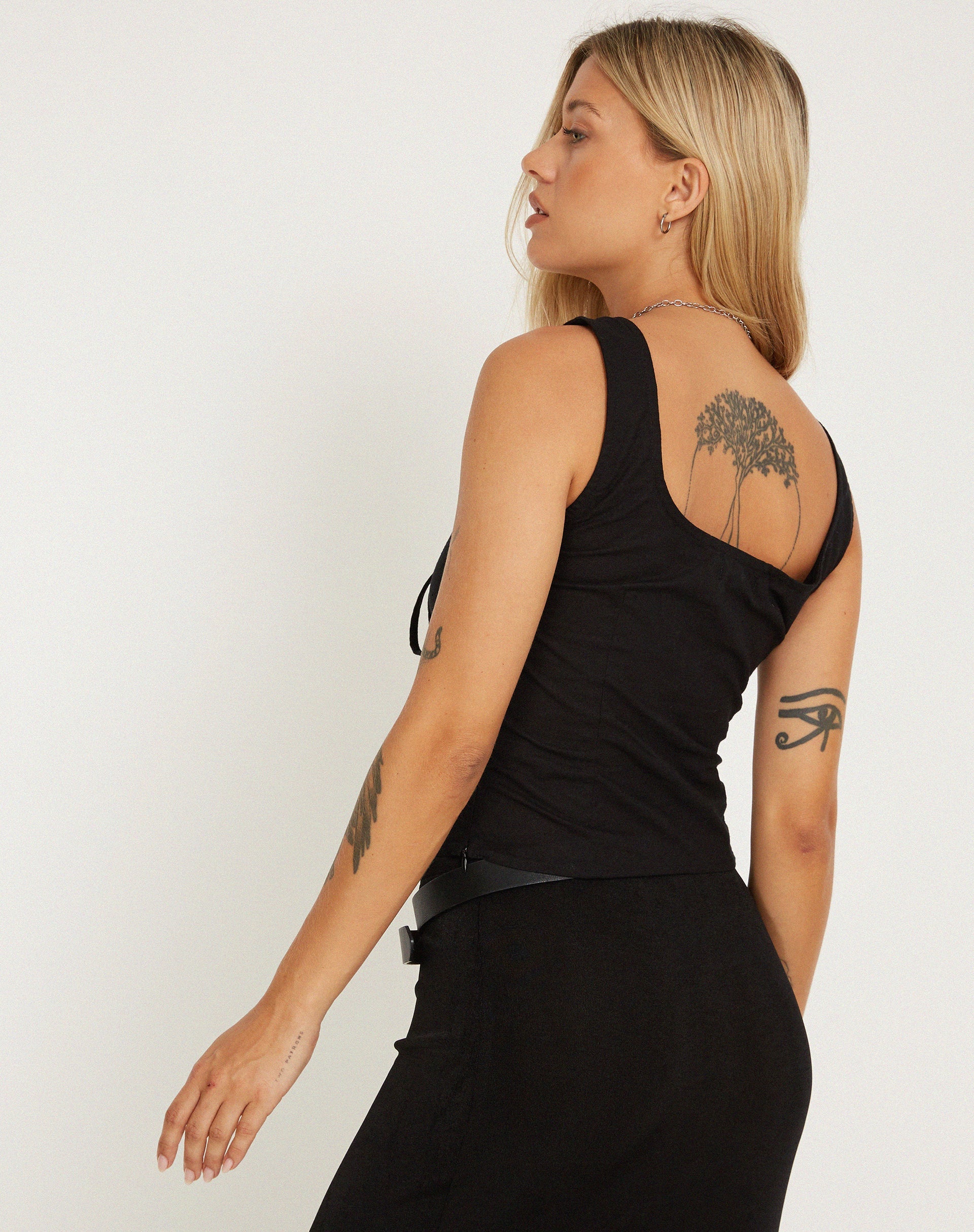 imagen de Inga Corset Top en Negro