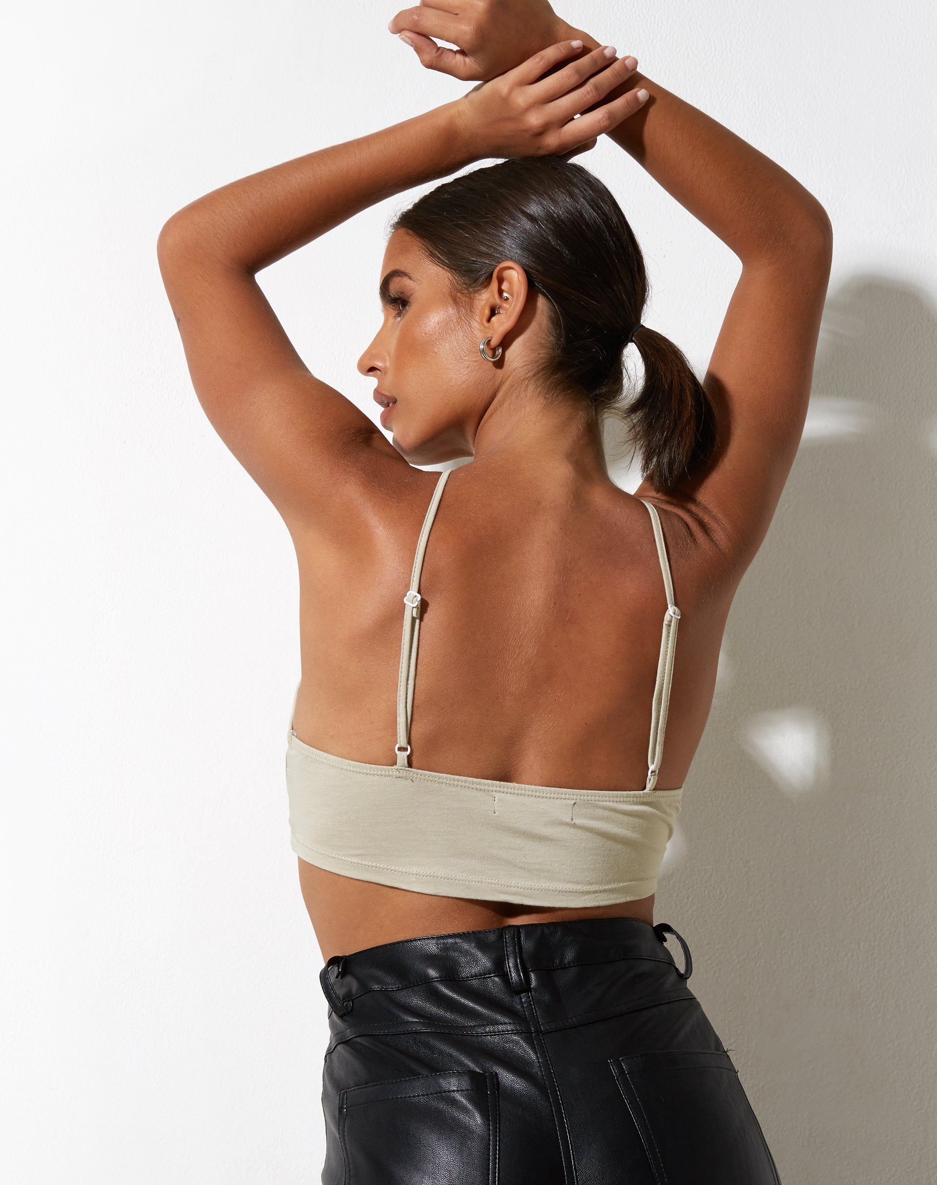 imagen de Intan Crop Top en Leche de Coco
