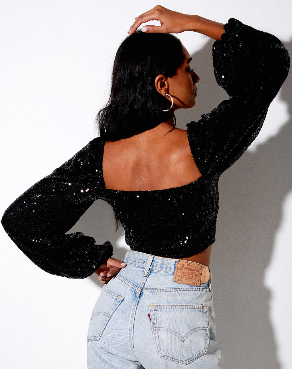 Crop Top Irene de lentejuelas drapeadas Negro