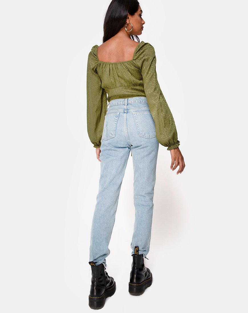 Imagen de Iris Crop Top en satén Cheetah caqui