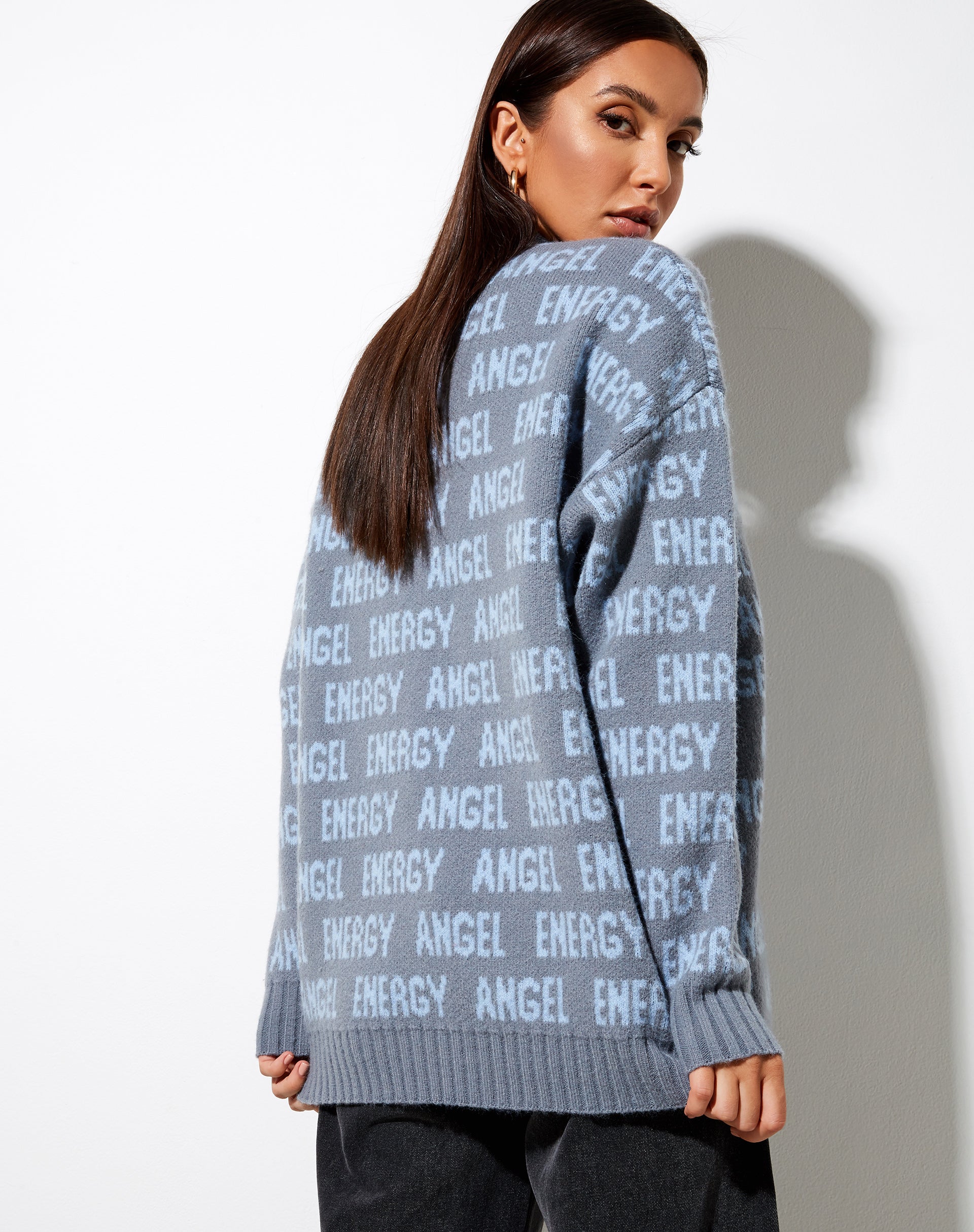 Imagen del jersey Iskov en gris suave y azul empolvado Angel Energy
