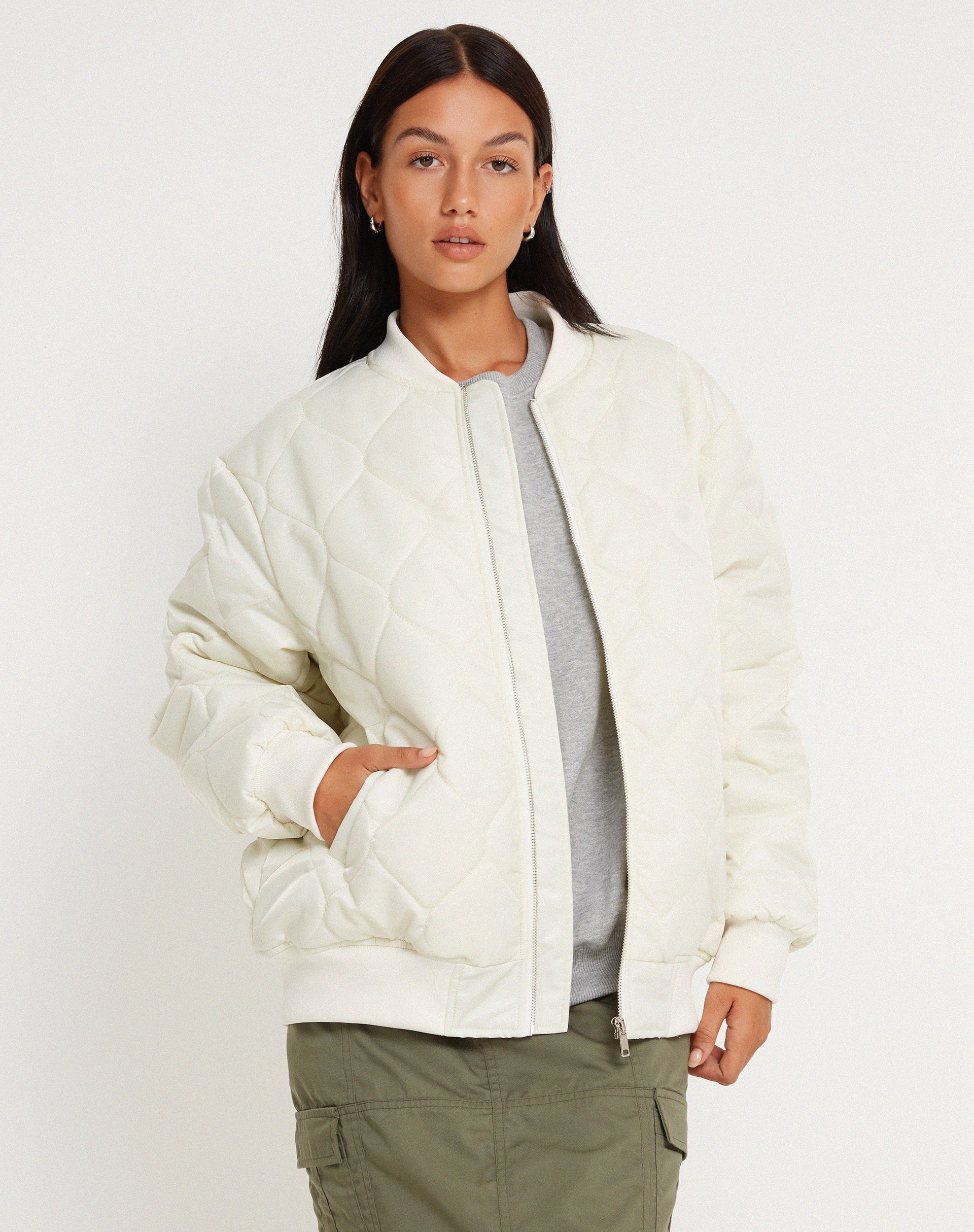 imagen de la chaqueta Jandi en acolchado crudo