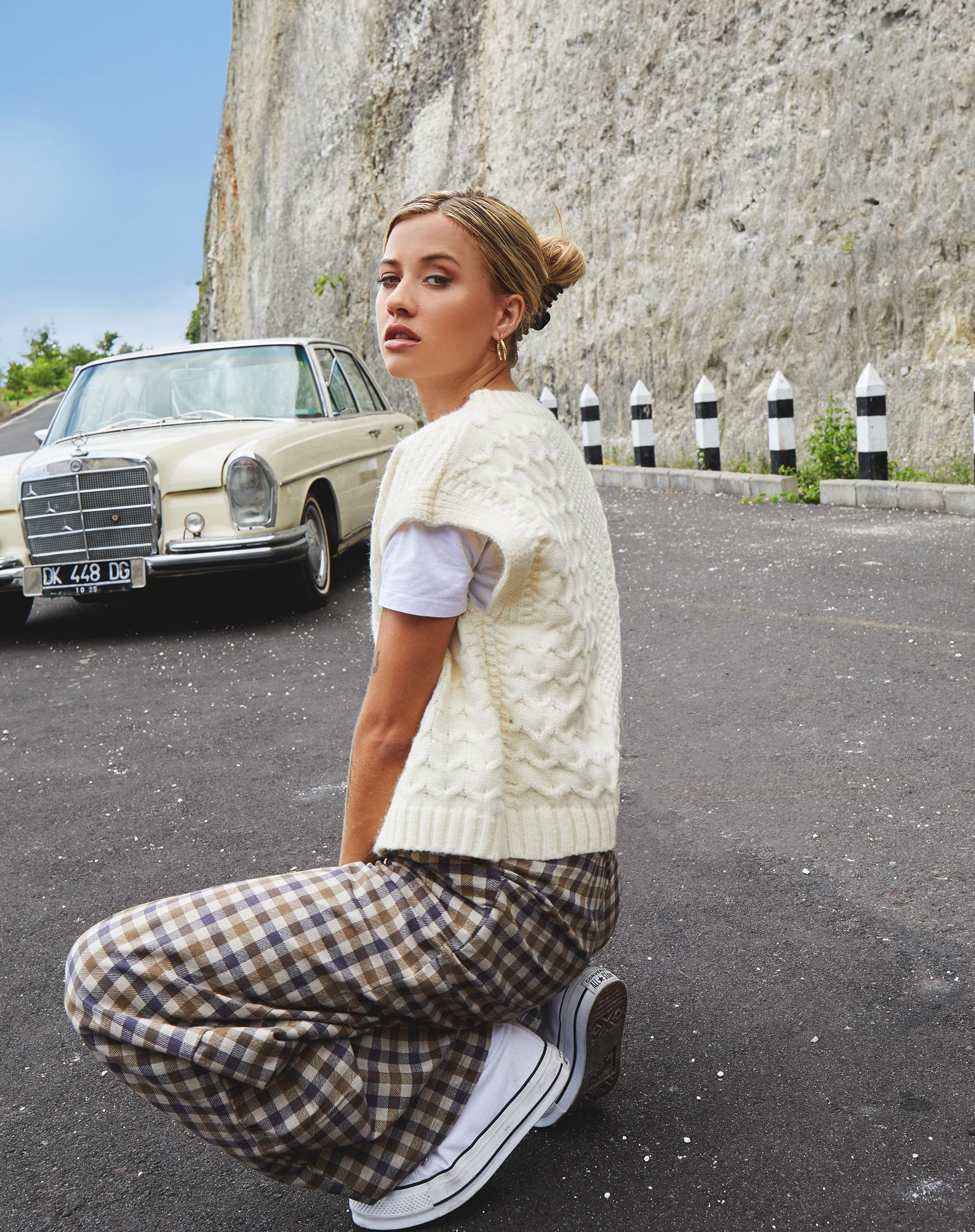 Imagen de Yeva Pantalones en 40s Check Tan