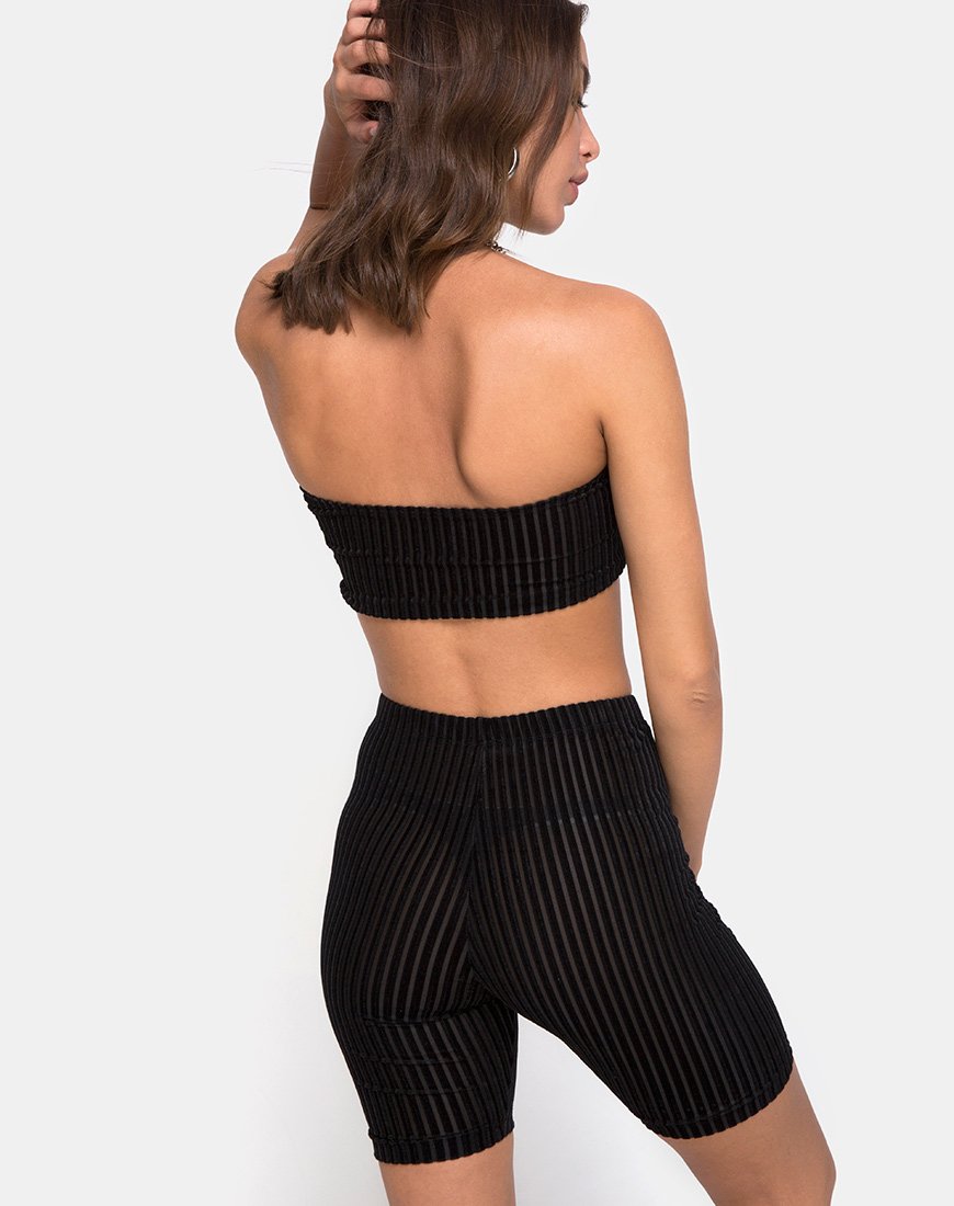 Camiseta de tirantes en terciopelo negro X Princess Polly