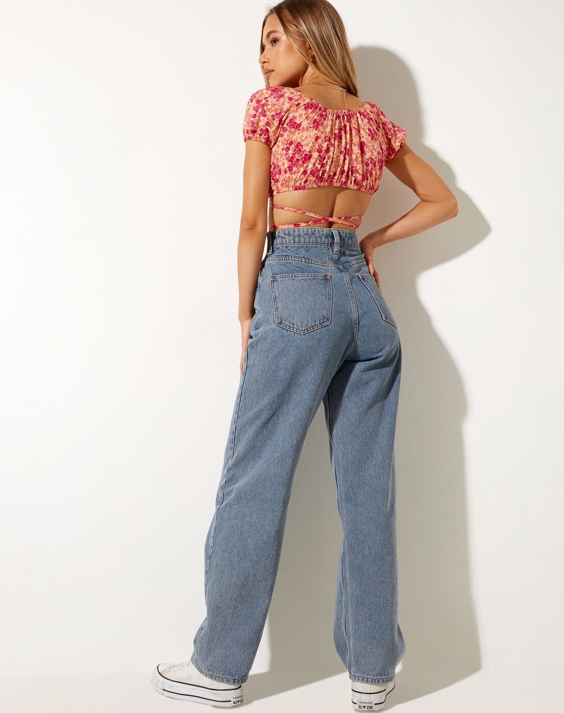 Imagen de Jiena Crop Top en Dark Wild Flower Cantaloupe