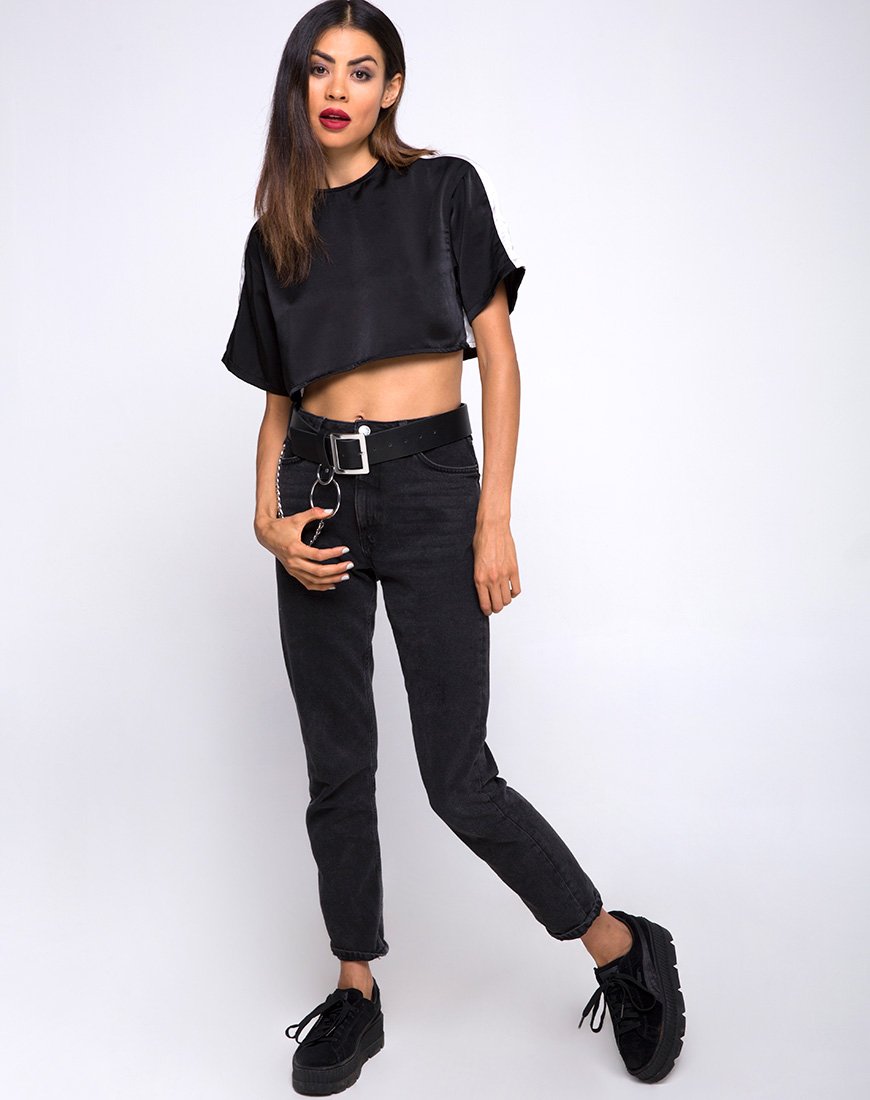 Imagen de Jiho Crop Top en negro con rayas marfil