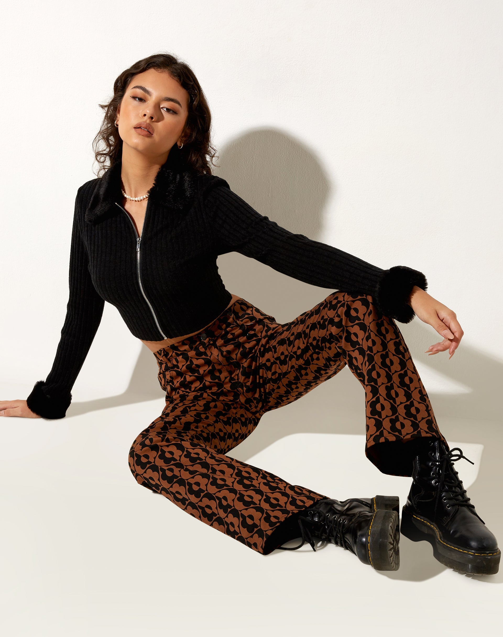 Imagen de Jopan Flare Trouser in Wavy Flower Marrón