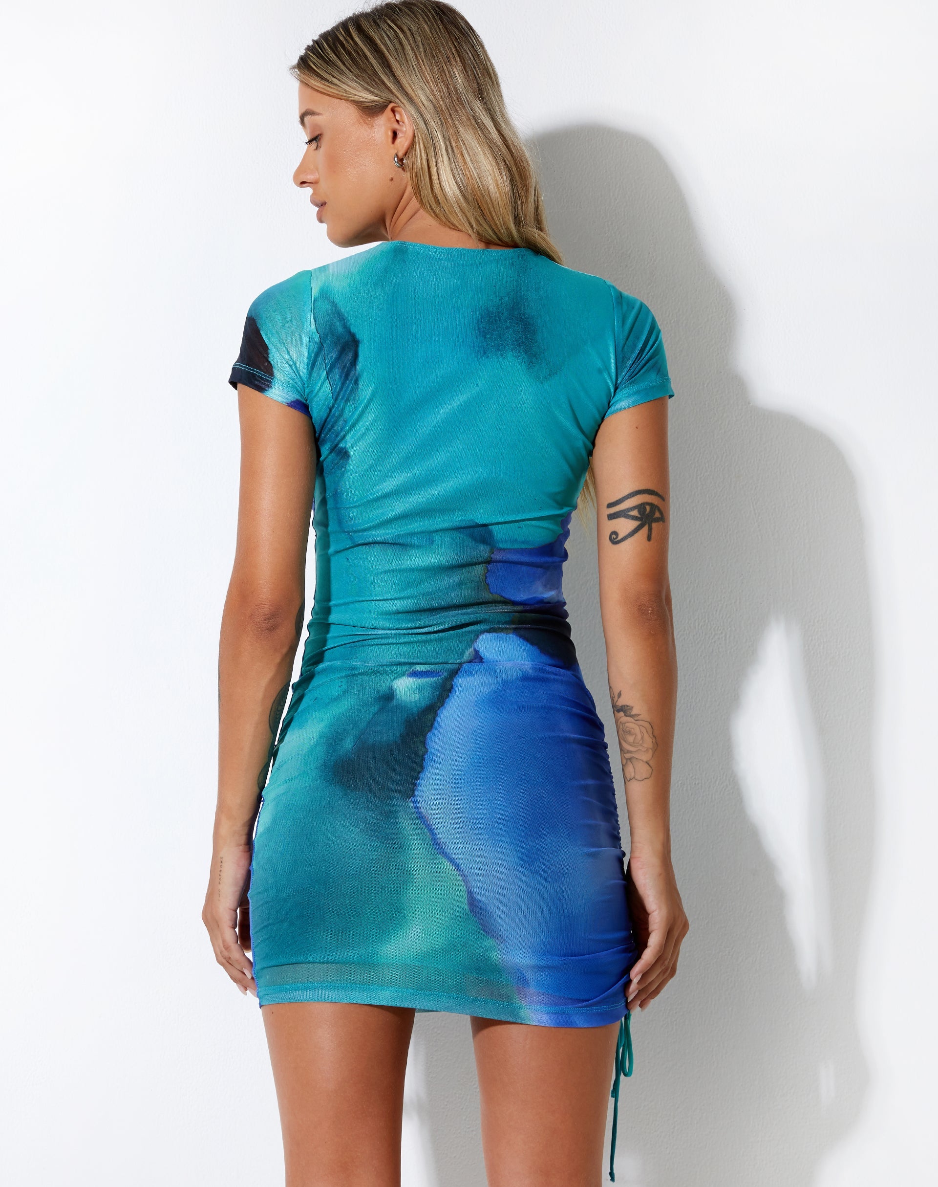 imagen de Julep Mini Dress in Fluid Watercolour Wash
