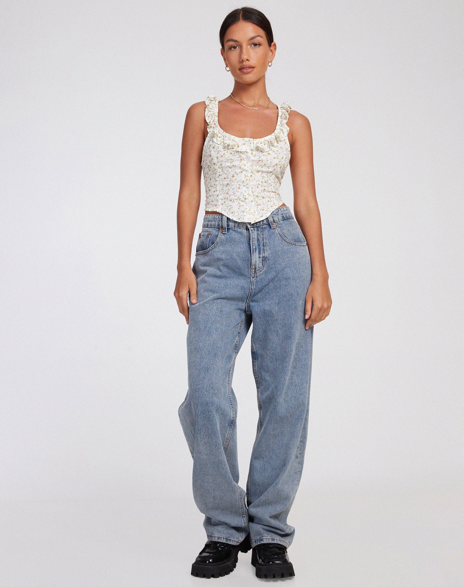 imagen de Julka Cami Top en Pretty Petal Ivory