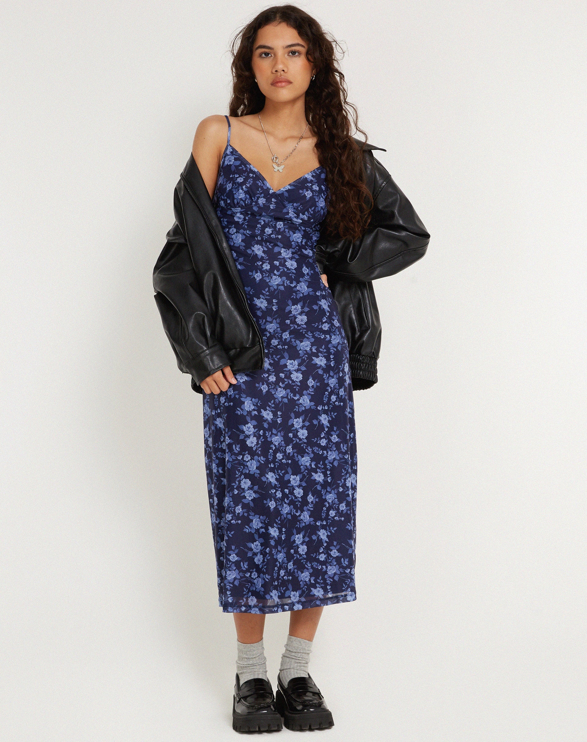 imagen de Kalana Printed Midi Dress in Pretty Floral Navy