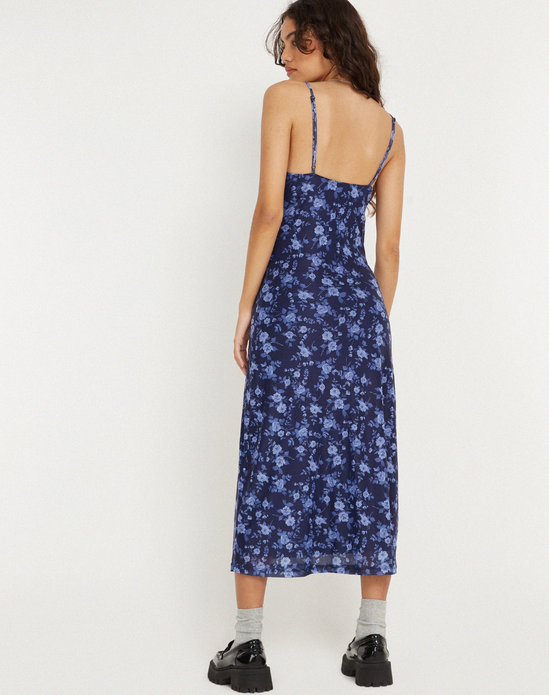 imagen de Kalana Printed Midi Dress in Pretty Floral Navy
